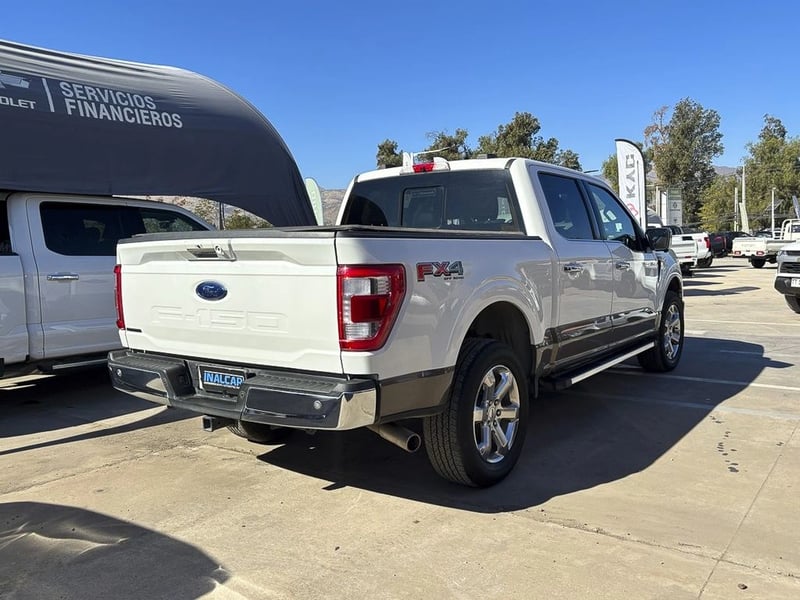 Ford F-150 LARIAT LUXURY 5.0 4X4 AUT 2023 - Imagen 9 de 20