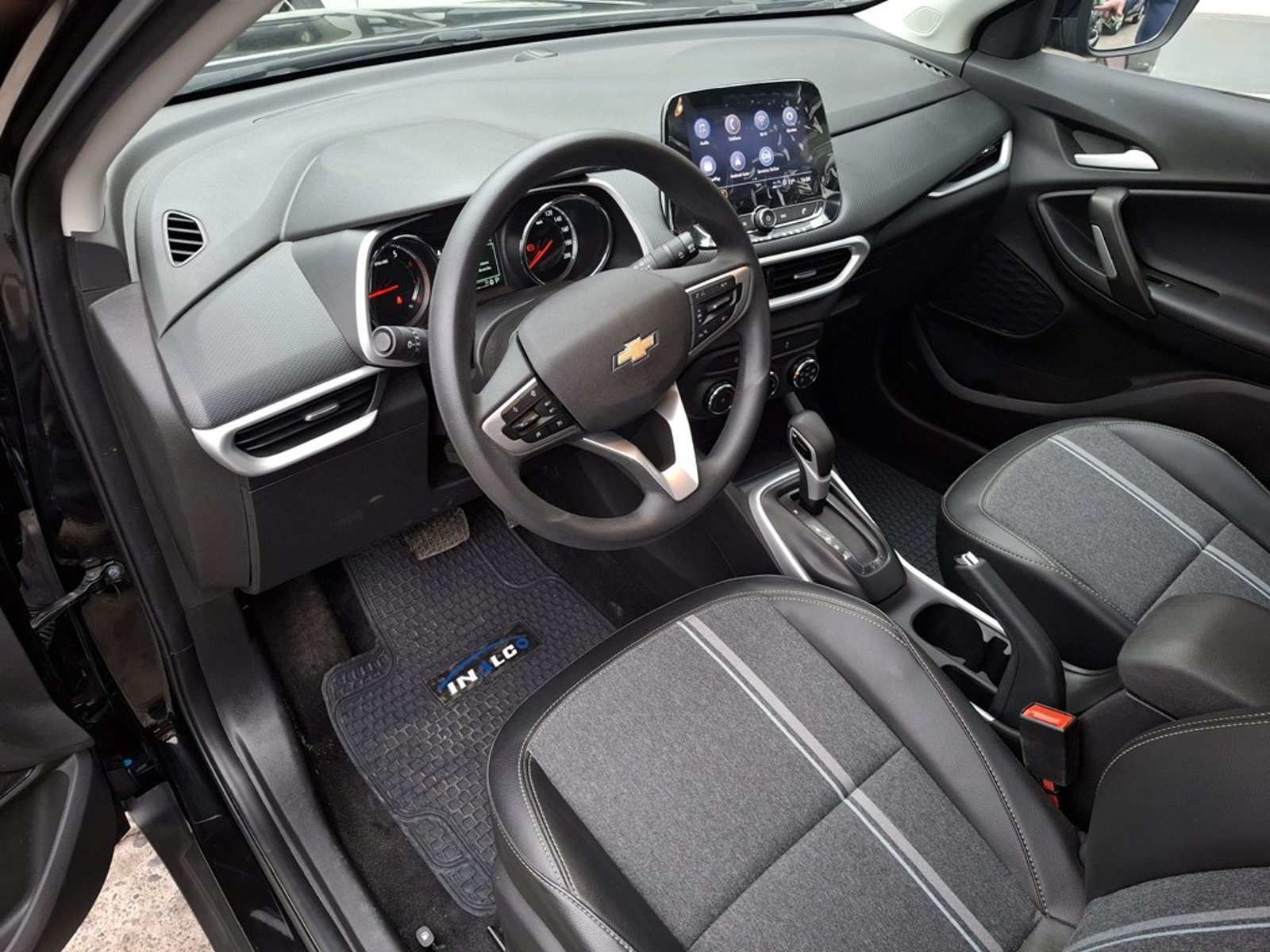 CHEVROLET TRACKER 1.2T LTZ 2025 - Imagen 12 de 20