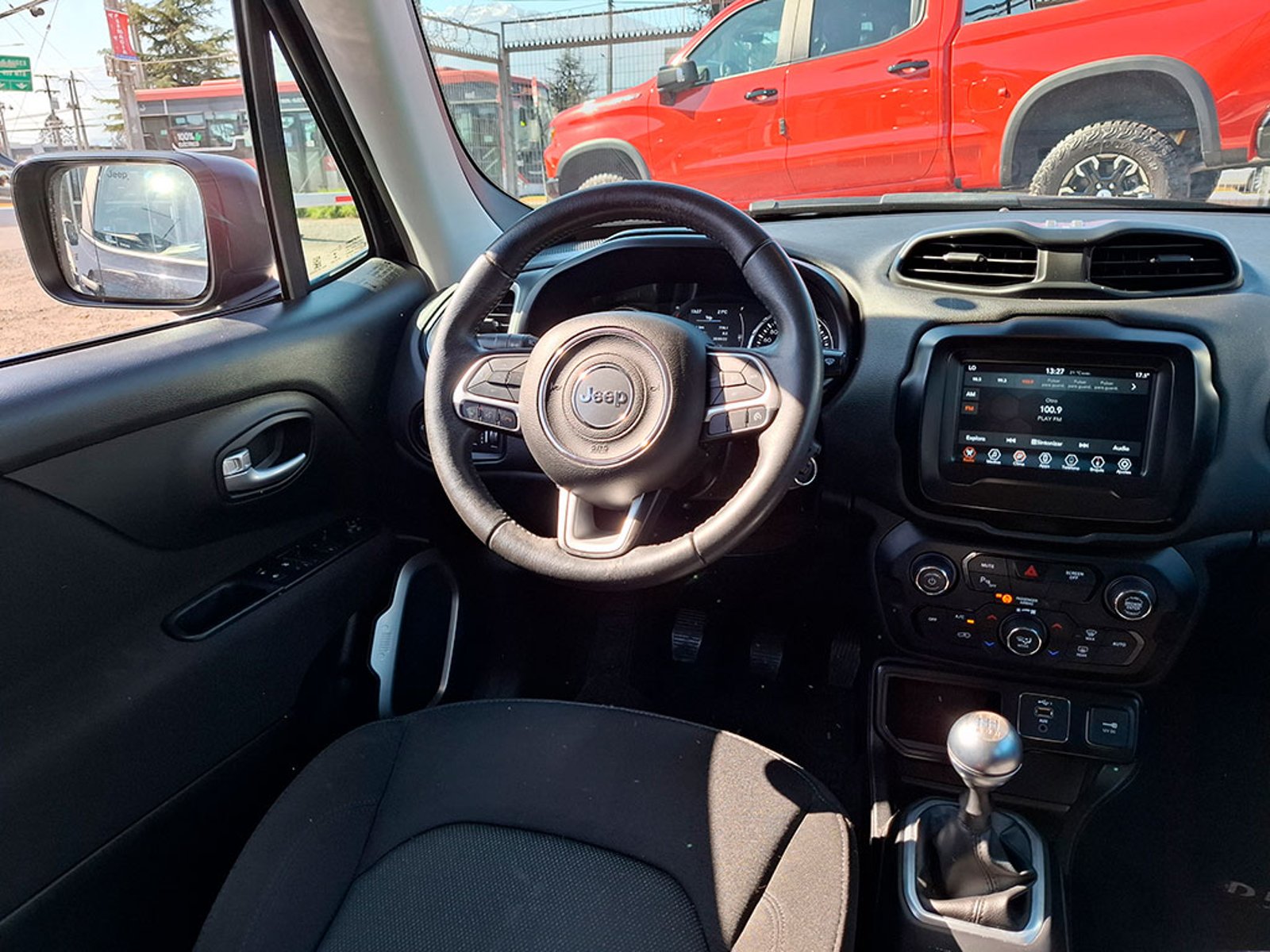 Jeep RENEGADE 1.8 SPORT LX 2023 - Imagen 11 de 20