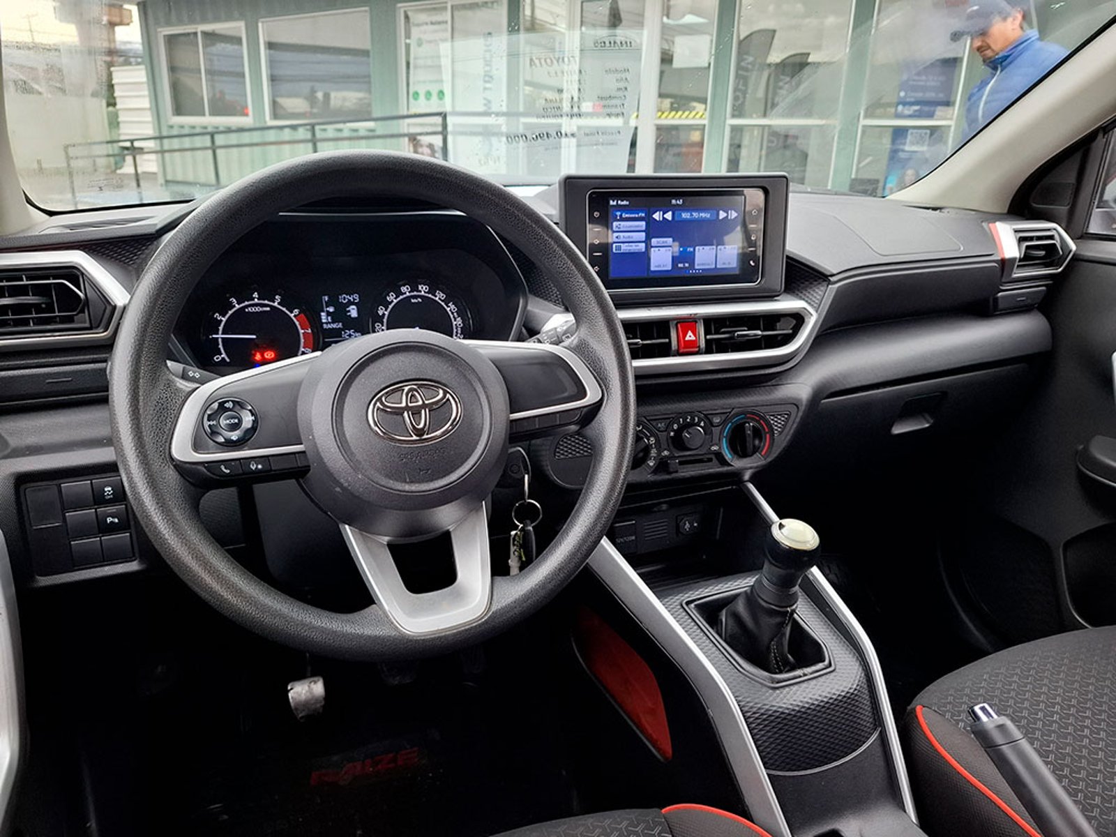 Toyota RAIZE 1.2 E 2023 - Imagen 13 de 20