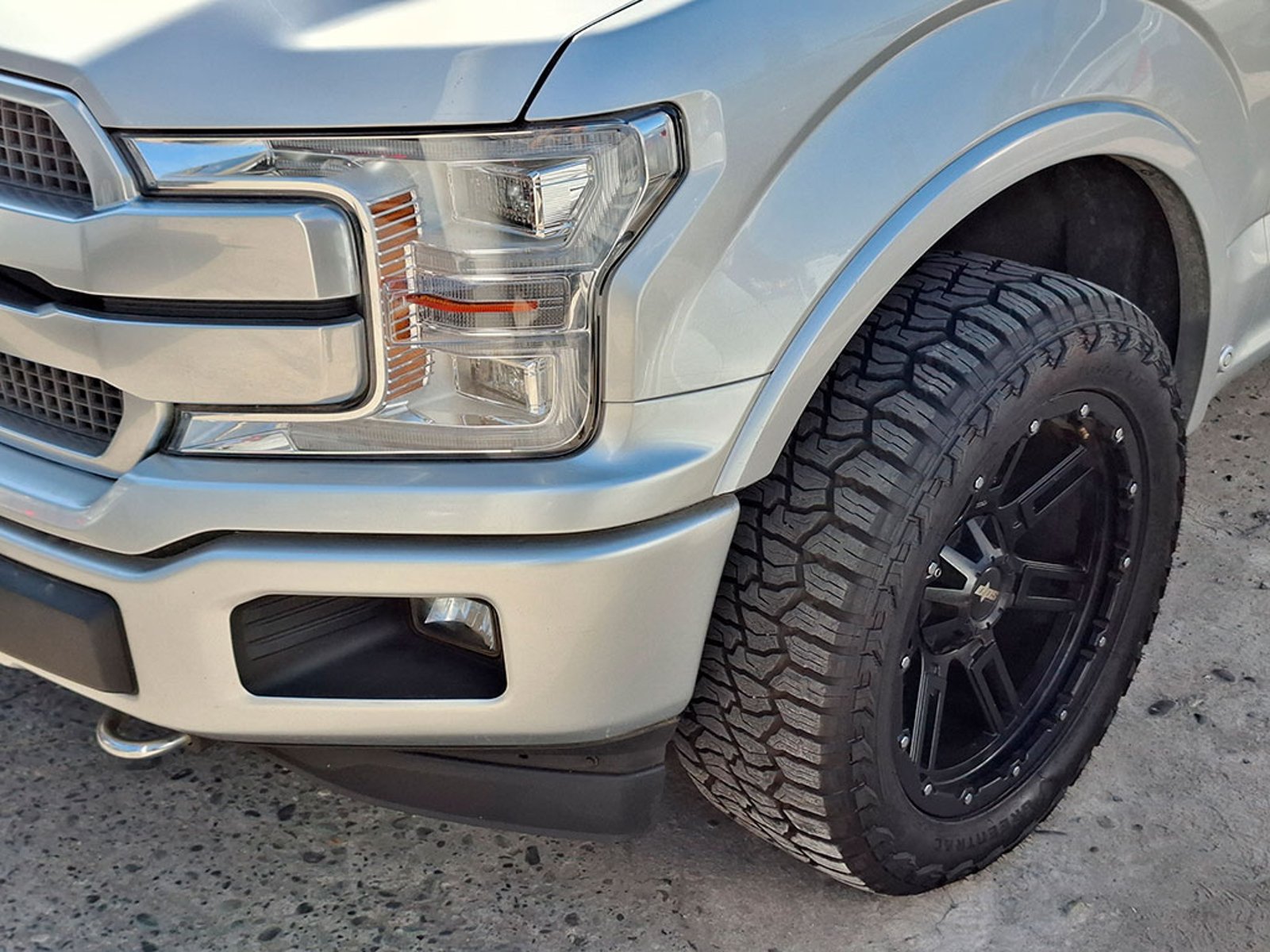 Ford F-150 PLATINUM 4X4 3.5 AUT 2020 - Foto 4 de 20