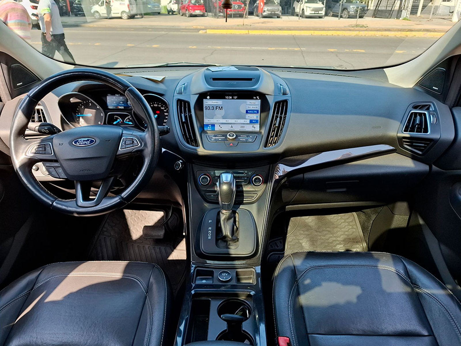 FORD ESCAPE TITANIUM 4X4 2.0 AUT 2020 - Imagen 13 de 20