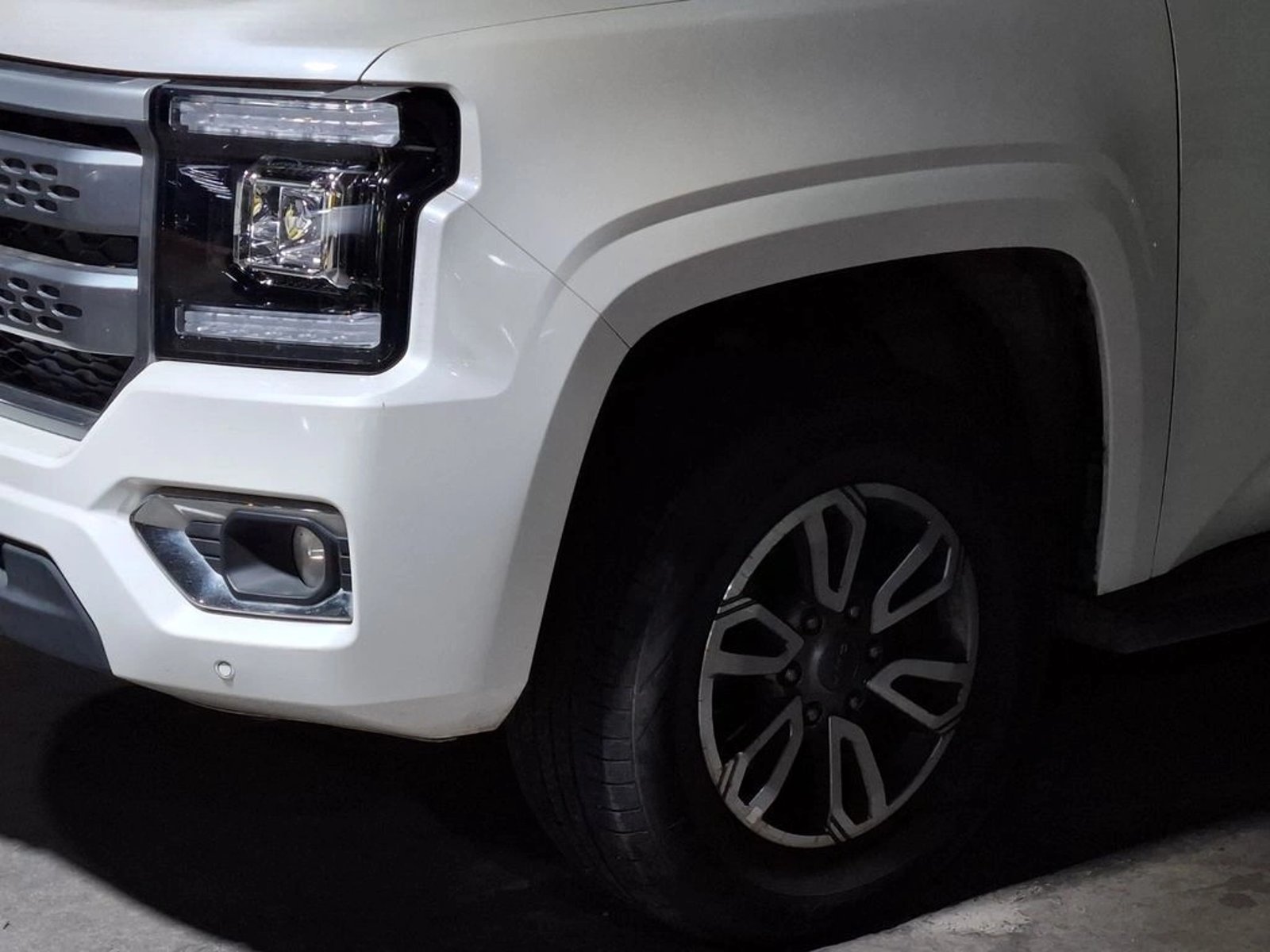 JMC GRAND AVENUE 2.3T DIESEL 4X2 DOB. CAB. MT 4P 2025 - Imagen 4 de 20