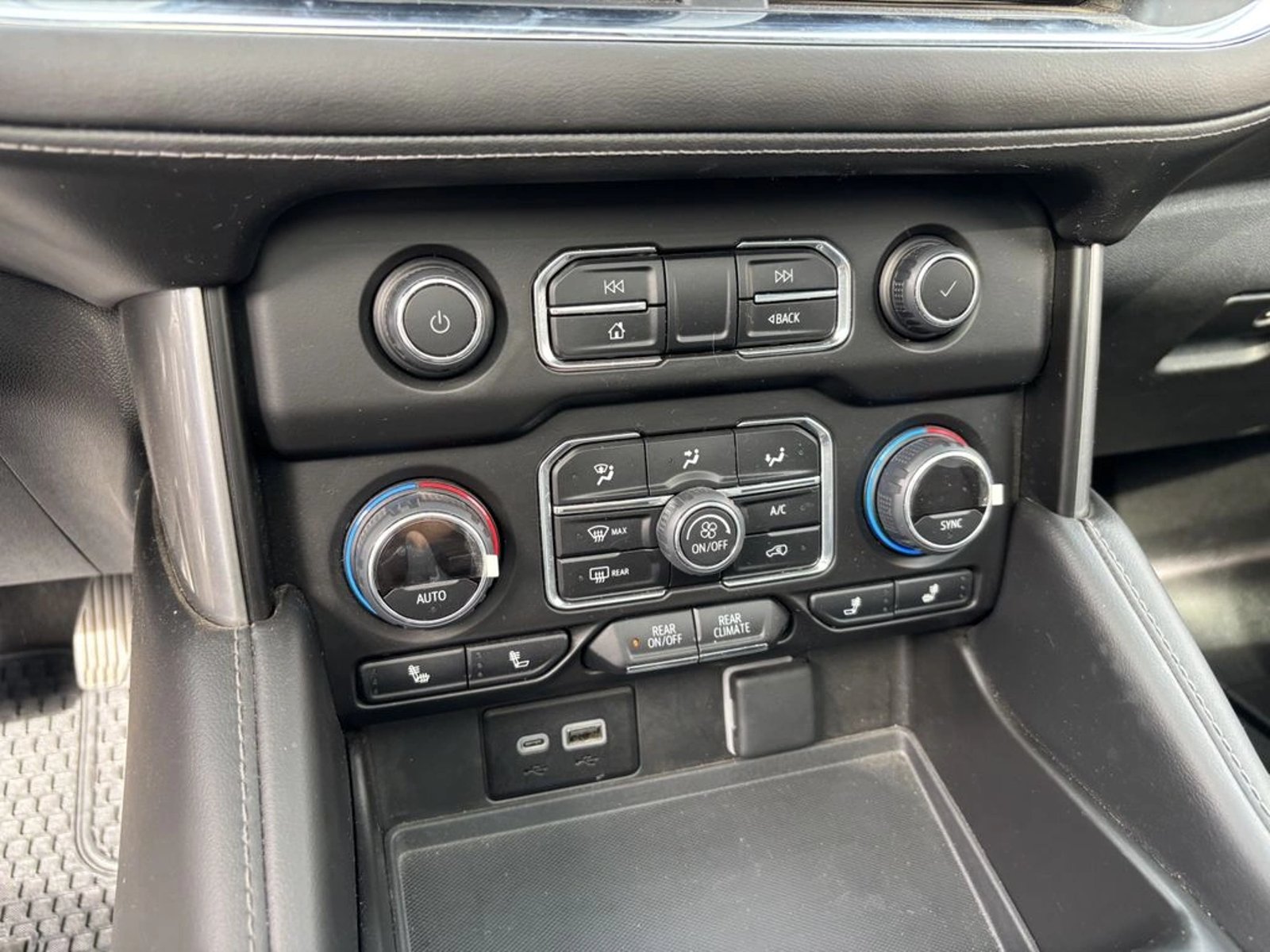 CHEVROLET TAHOE 5.3 Z71 AT 4X4 2025 - Imagen 15 de 20