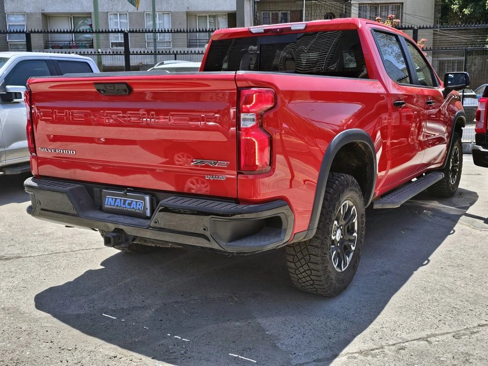 Chevrolet SILVERADO 4X4 6.2 AUT 2023 - Foto 4 de 20