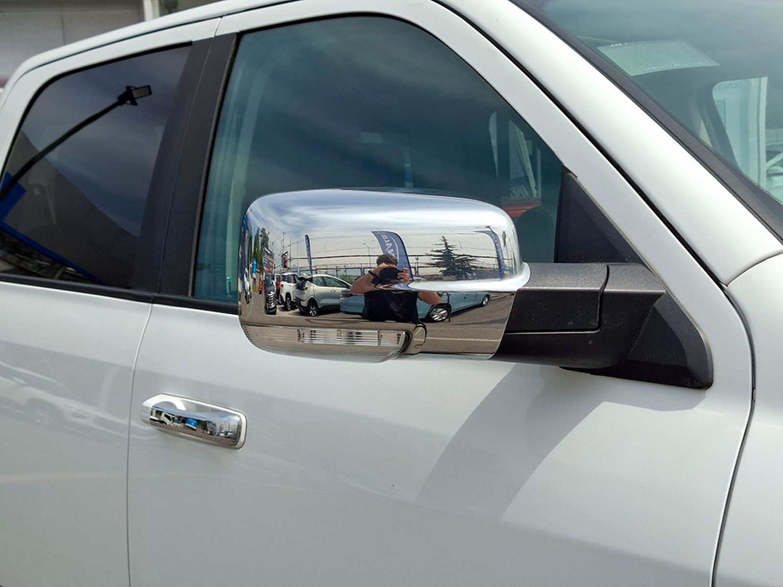 RAM 1500 CREW CAB LARAMIE 4X4 5.7 AUT 2019 - Imagen 6 de 20