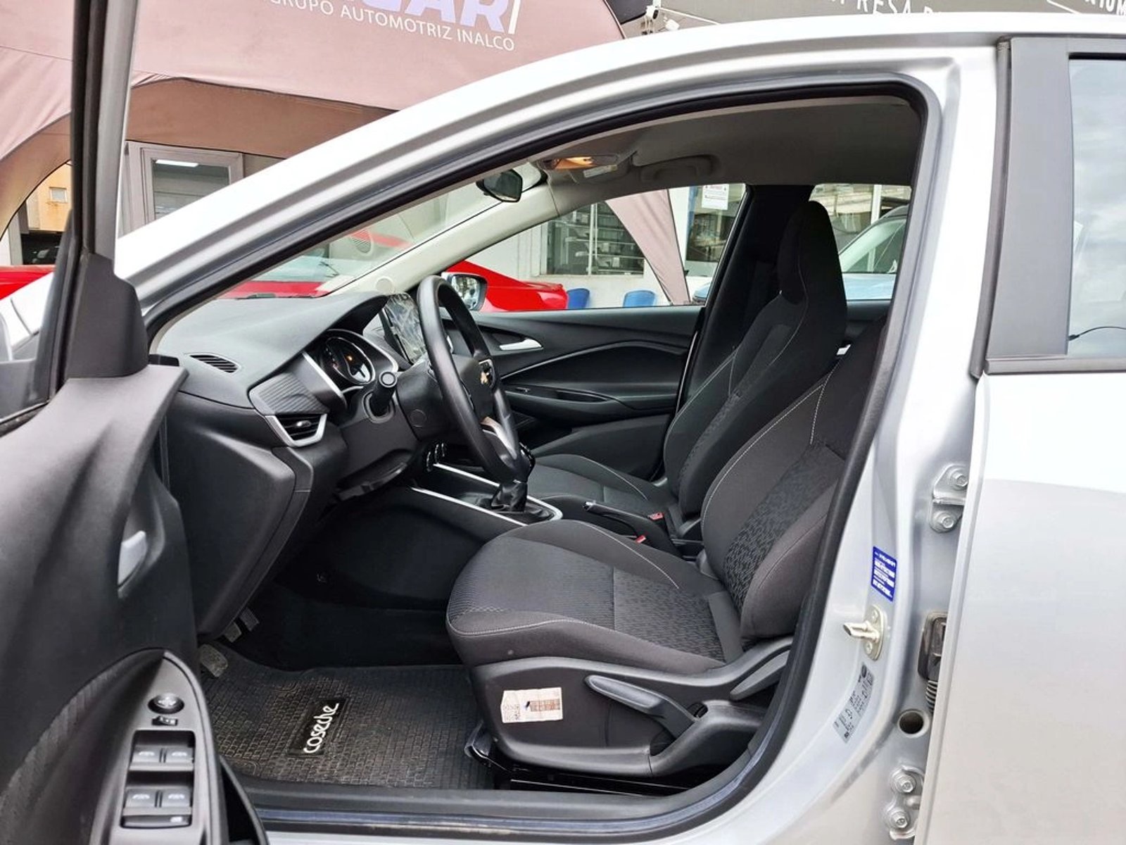 Chevrolet ONIX NB LT 1.0T 2022 - Imagen 13 de 20