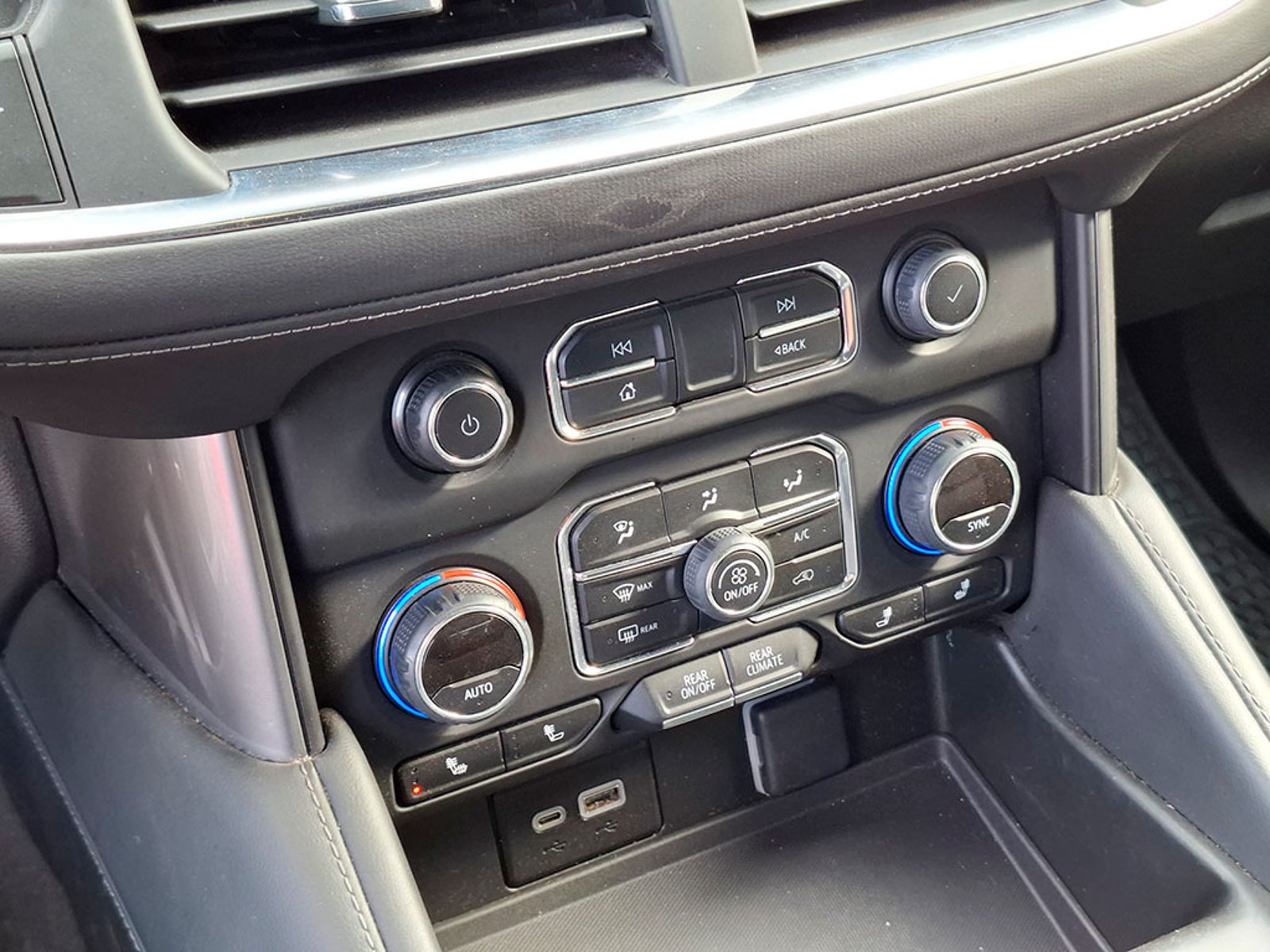 CHEVROLET TAHOE 4X4 5.3 AT 2023 - Imagen 19 de 20