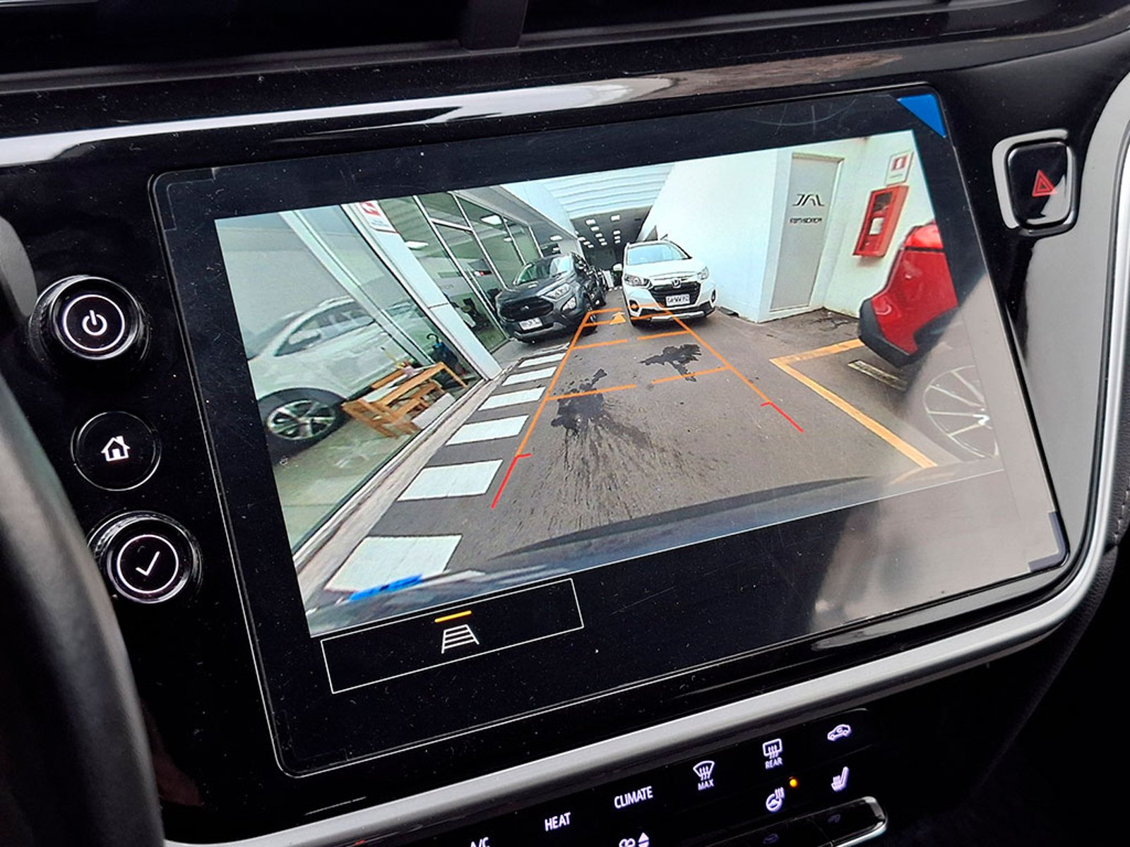 Chevrolet BOLT EUV 0.0 LT AT ELECTRICO 2024 - Imagen 18 de 20