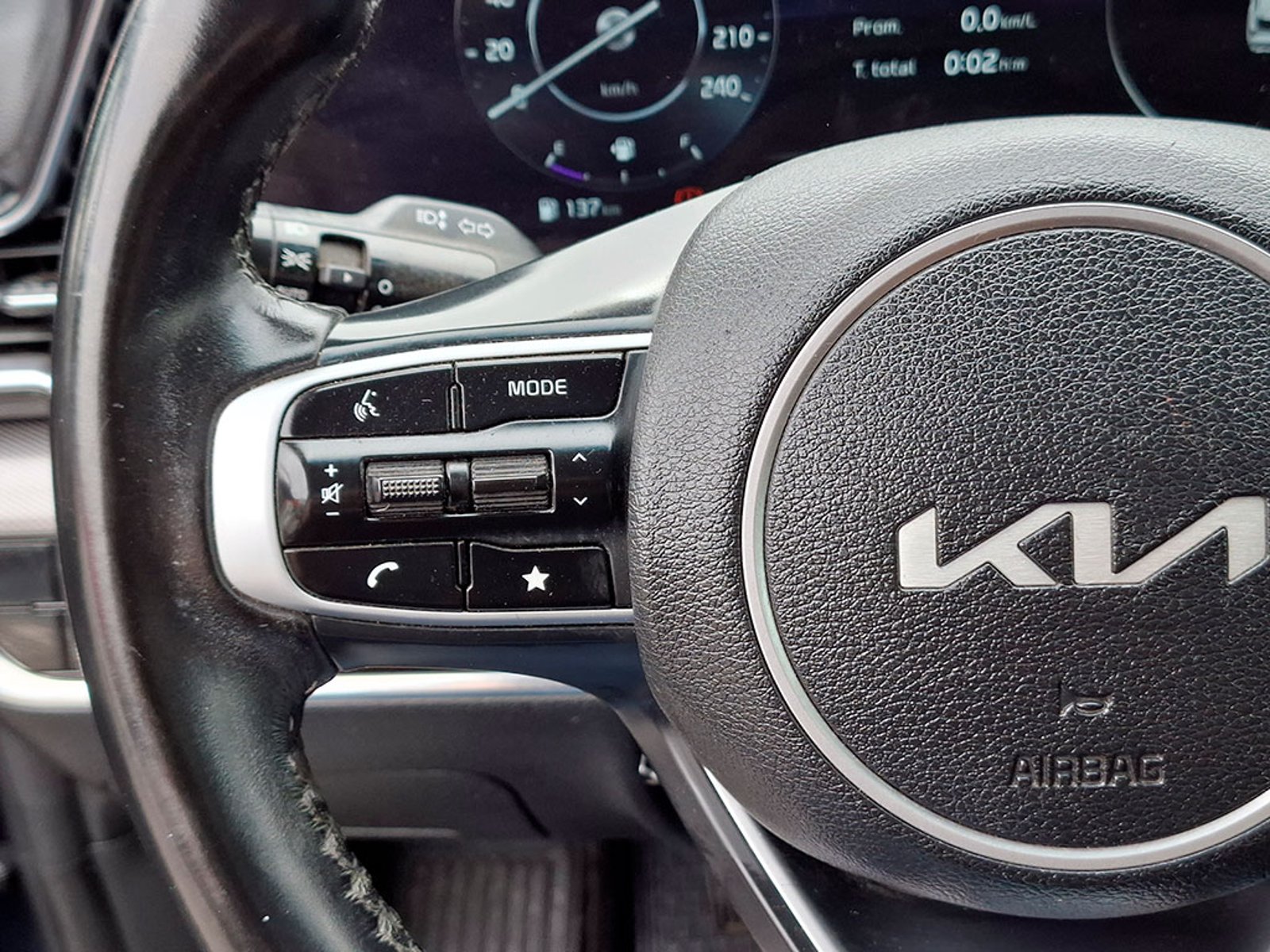 KIA SPORTAGE EX 2.0 2023 - Imagen 14 de 20