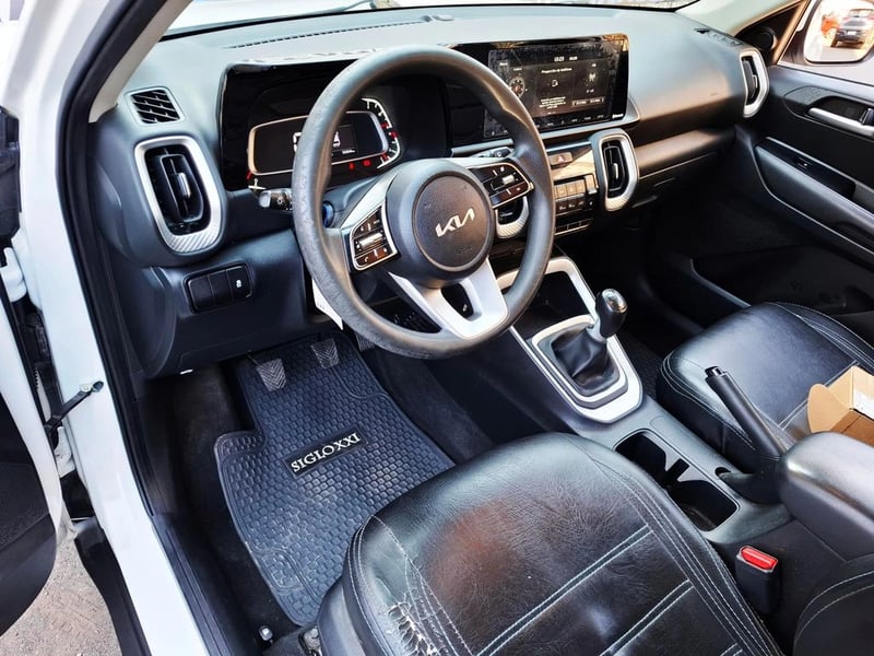 Kia SONET 1.5 2023 - Imagen 15 de 20