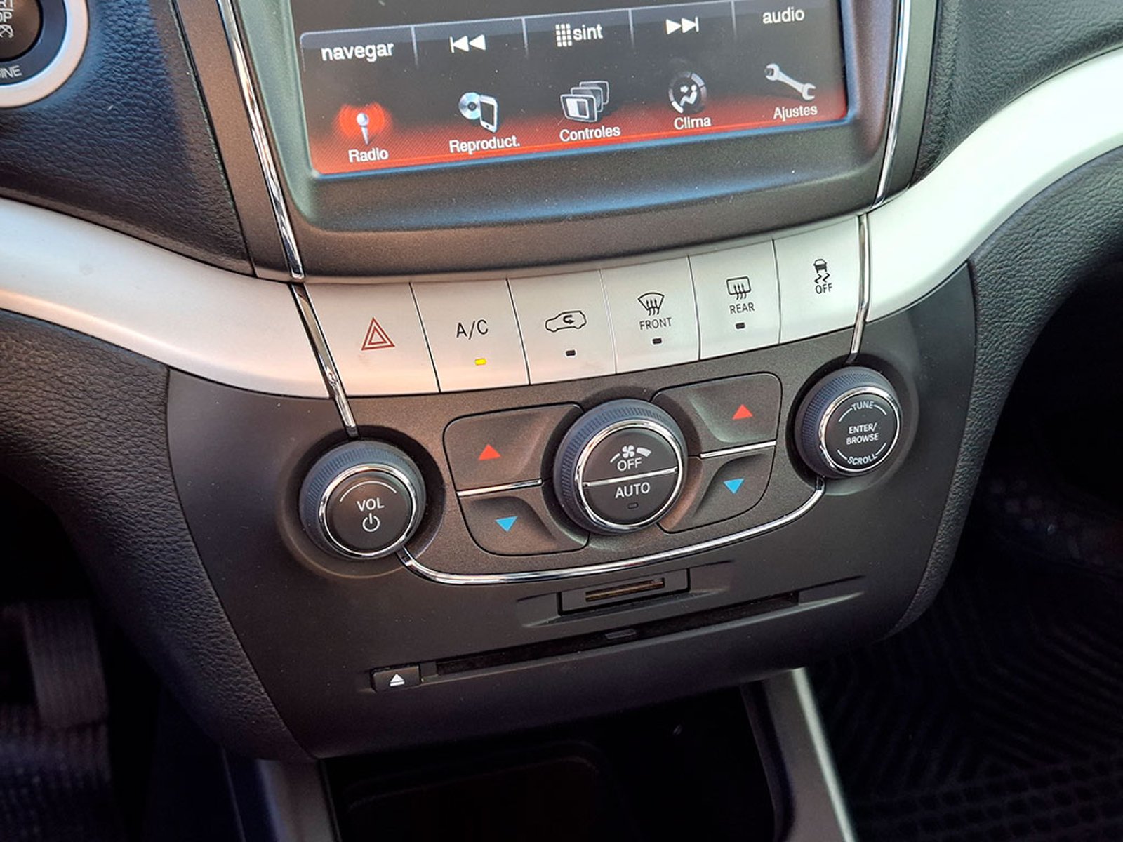 DODGE JOURNEY 2.4 2017 - Imagen 18 de 20