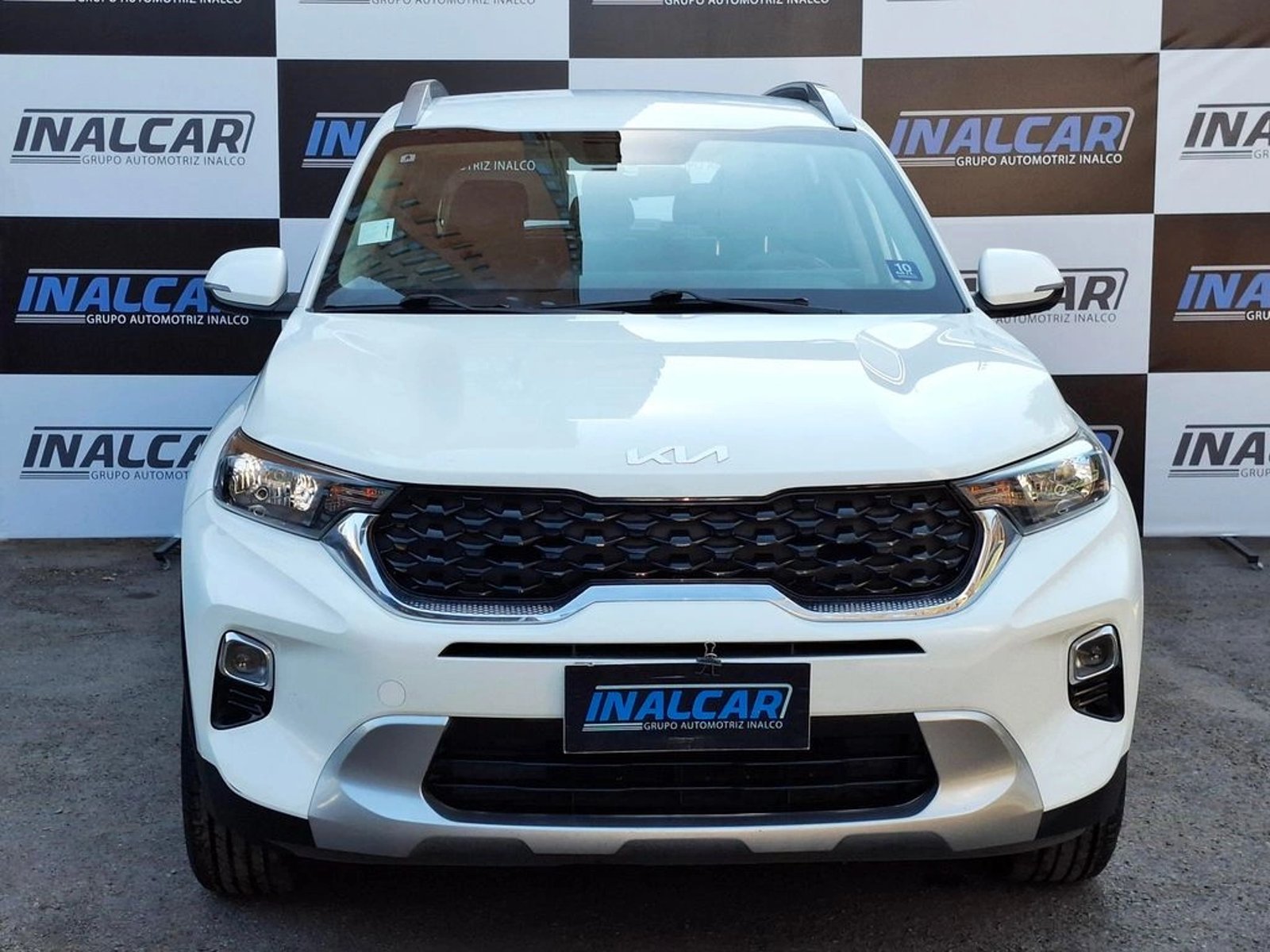 Kia SONET 1.5 2023 - Foto 2 de 20
