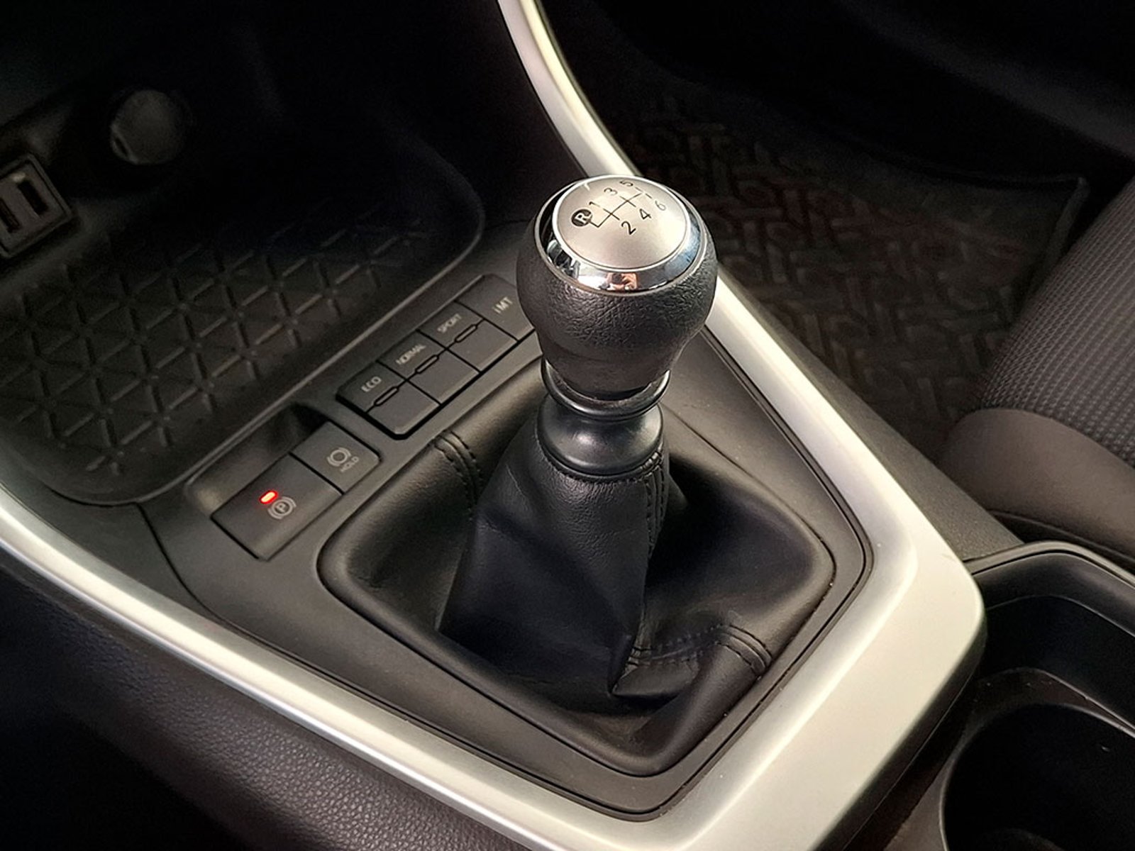 TOYOTA RAV4 OTTO 2.0 2021 - Imagen 19 de 20