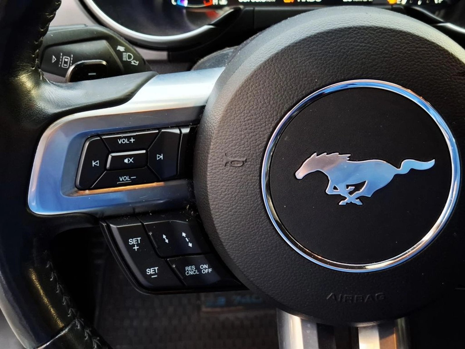FORD MUSTANG 5.0 2023 - Imagen 19 de 20