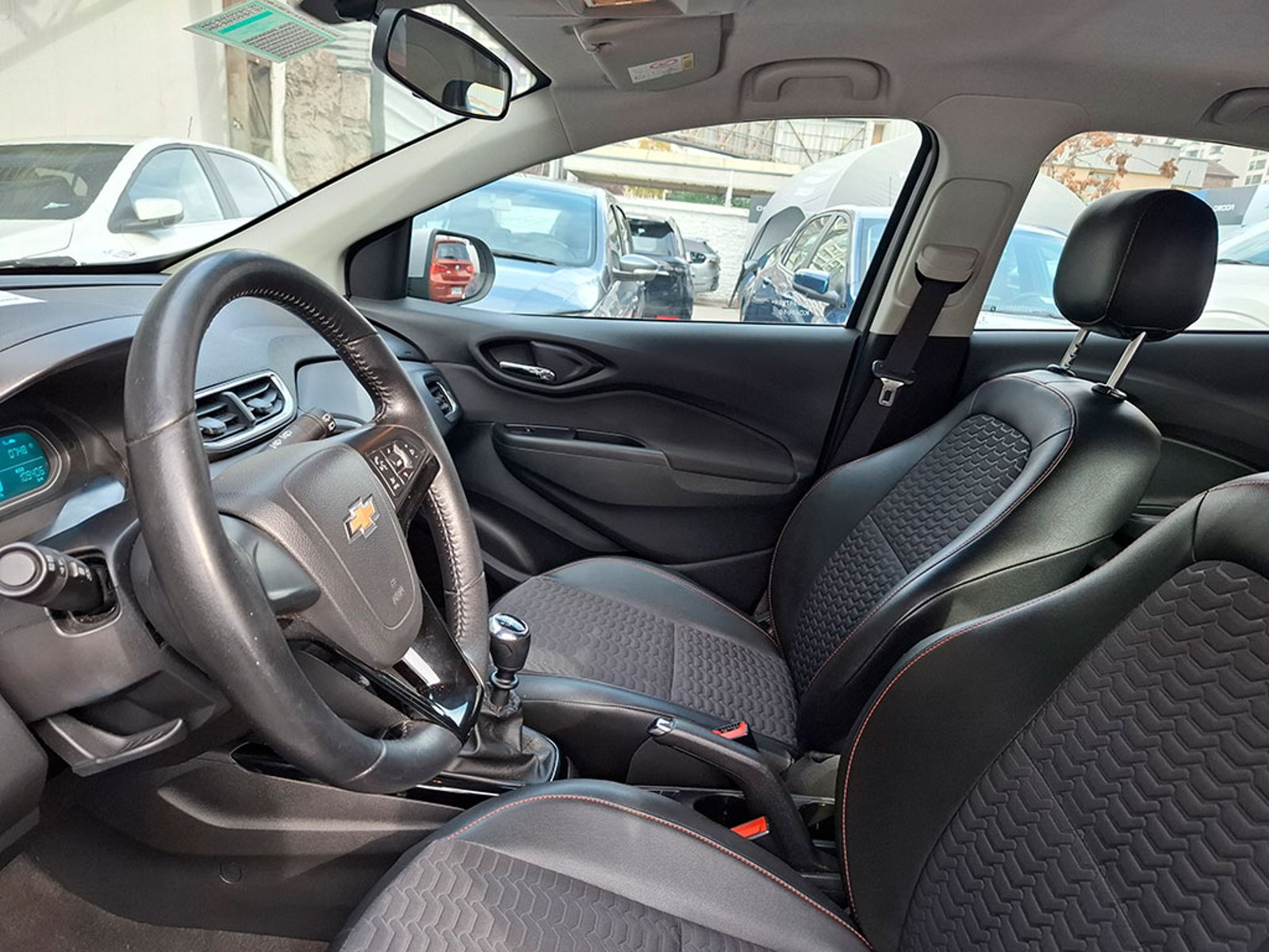 CHEVROLET ONIX LTZ 1.4 2018 - Imagen 10 de 20