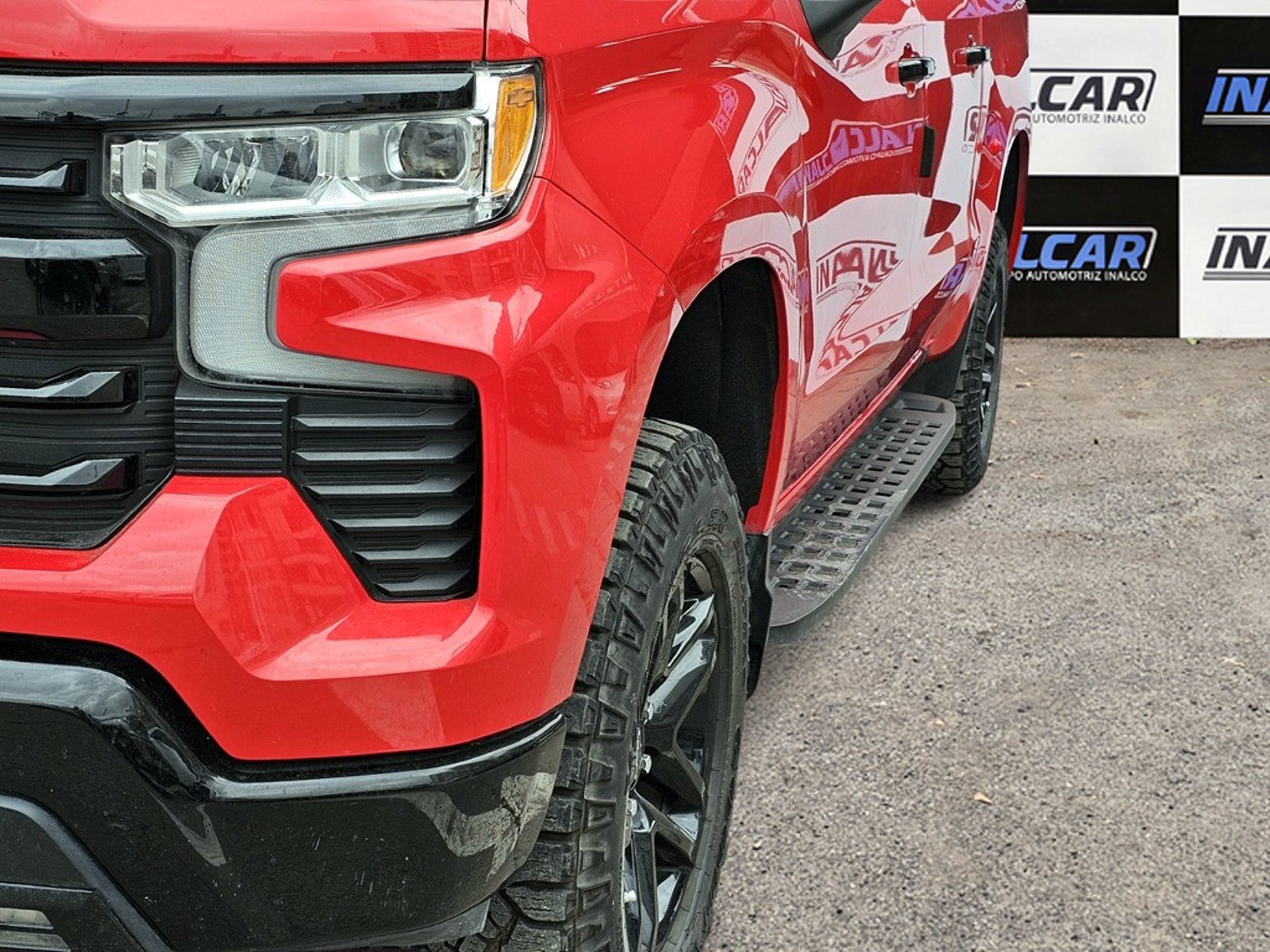 Chevrolet SILVERADO 6.2 ZR2 2023 - Imagen 9 de 20