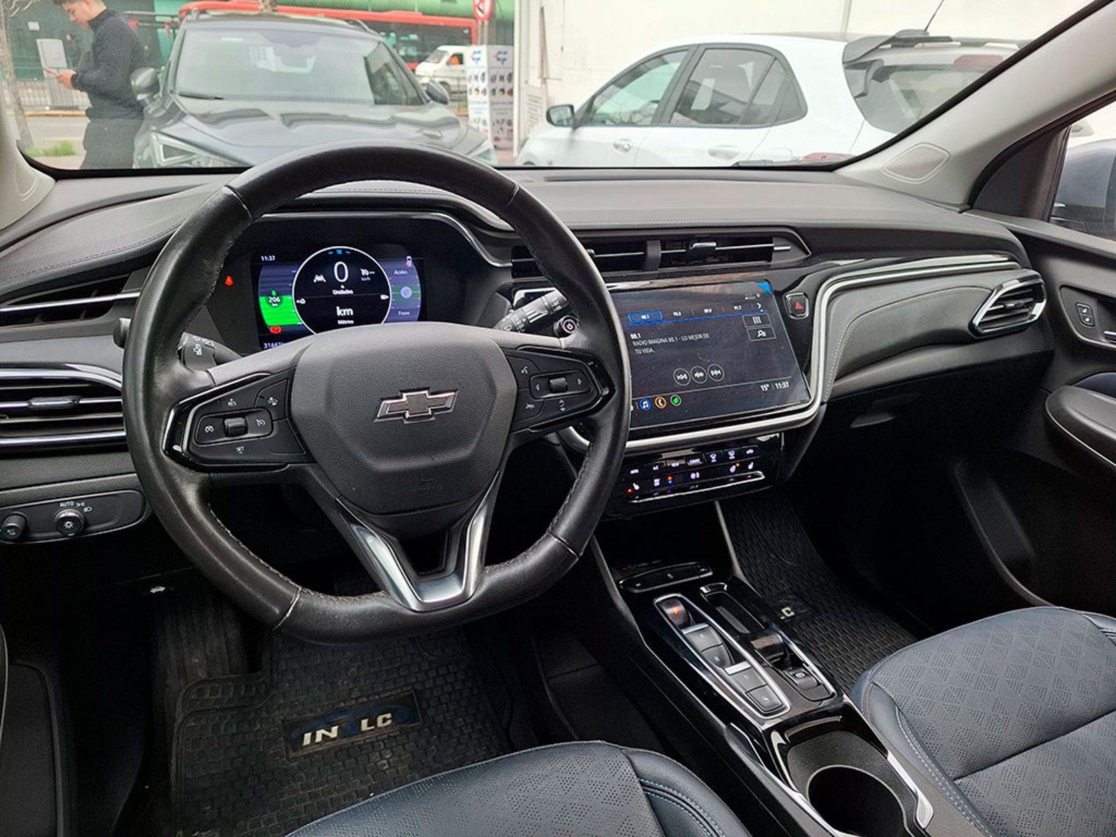 Chevrolet BOLT EUV 0.0 LT AT ELECTRICO 2024 - Imagen 13 de 20