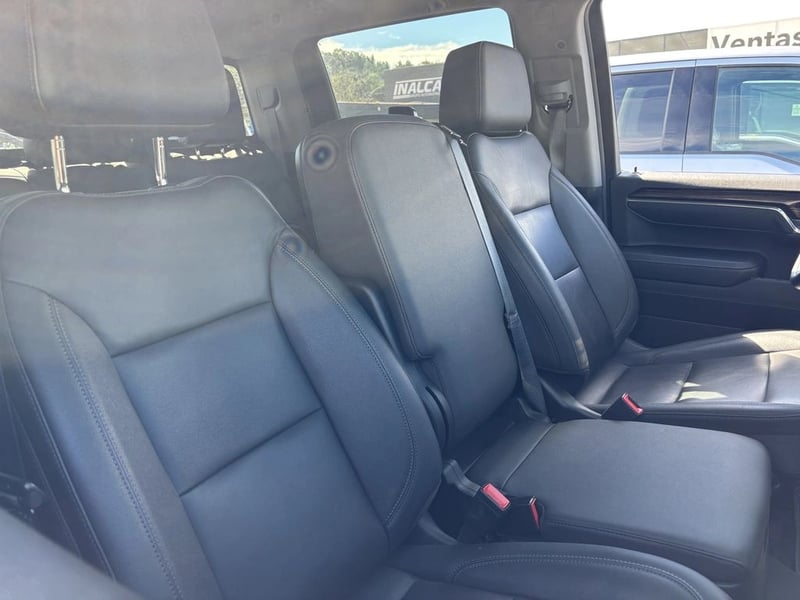 Chevrolet SILVERADO 5.3 Z71 TRAILBOSS AT 4X4 2025 - Imagen 8 de 20