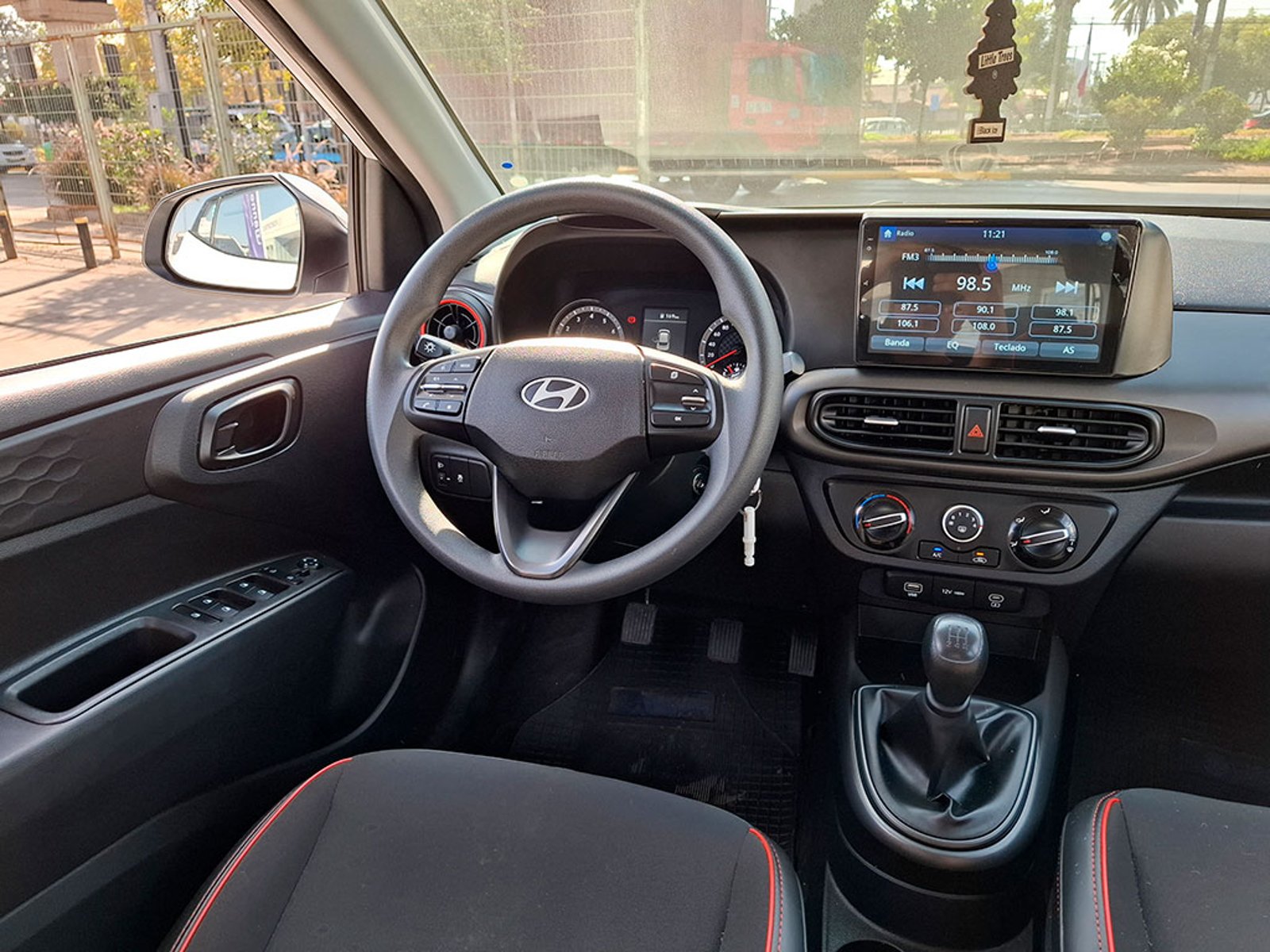 HYUNDAI GRAND I10 1.2 2025 - Imagen 11 de 20