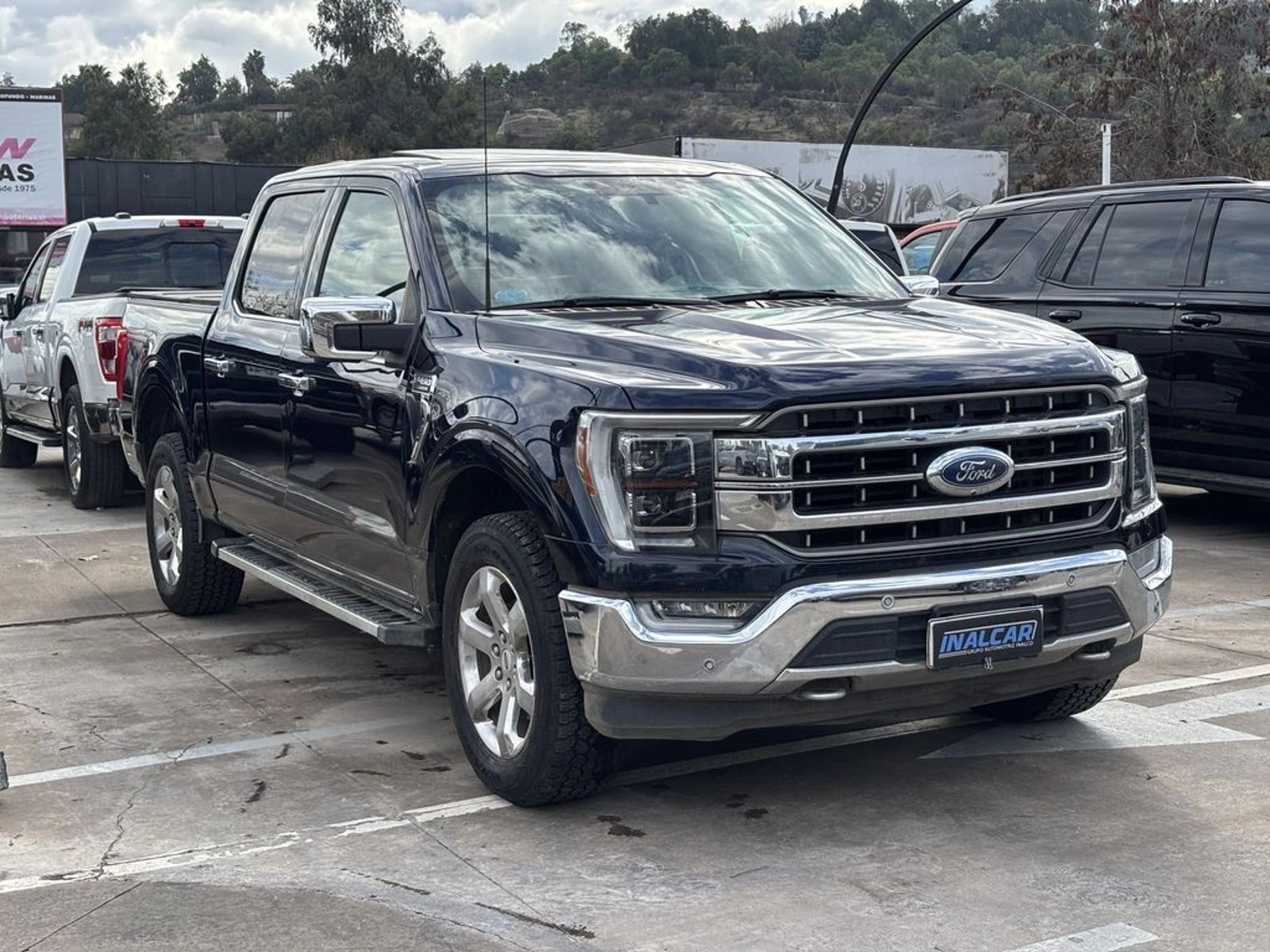 Ford F-150 5.0 LARIAT LUXURY CC DOB. CAB. 4X4 AT 4P 2023 - Foto 3 de 20