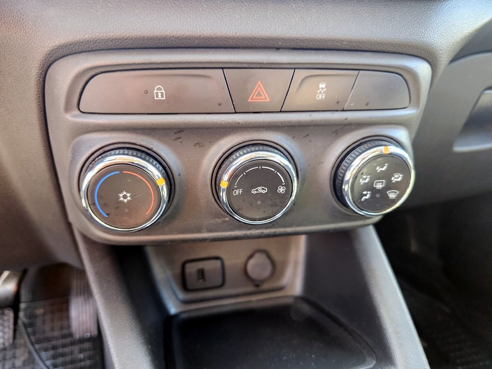 Chevrolet TRACKER 1.2T 2021 - Imagen 19 de 20