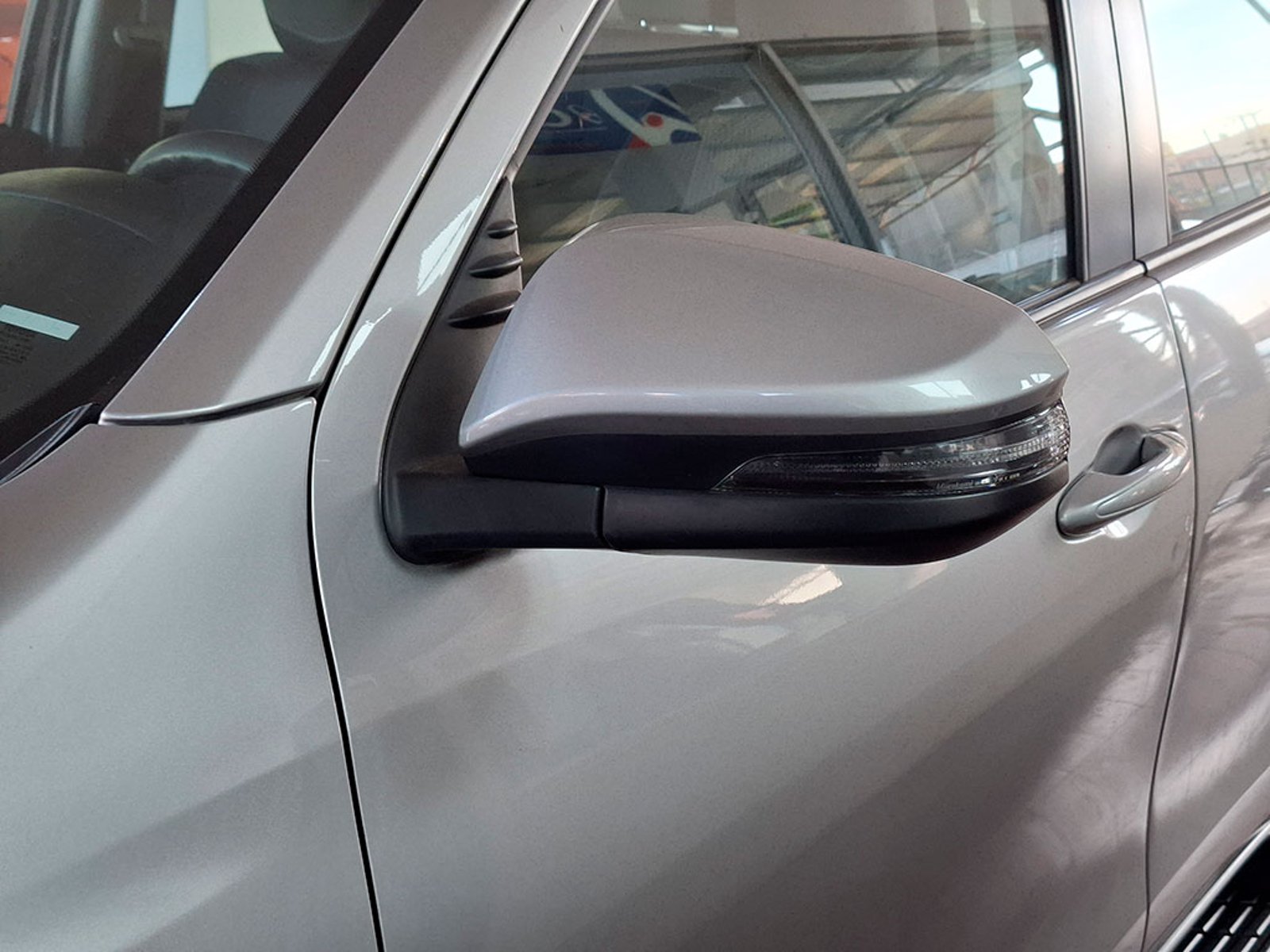 TOYOTA FORTUNER 2.7 SR5 2023 - Imagen 4 de 20