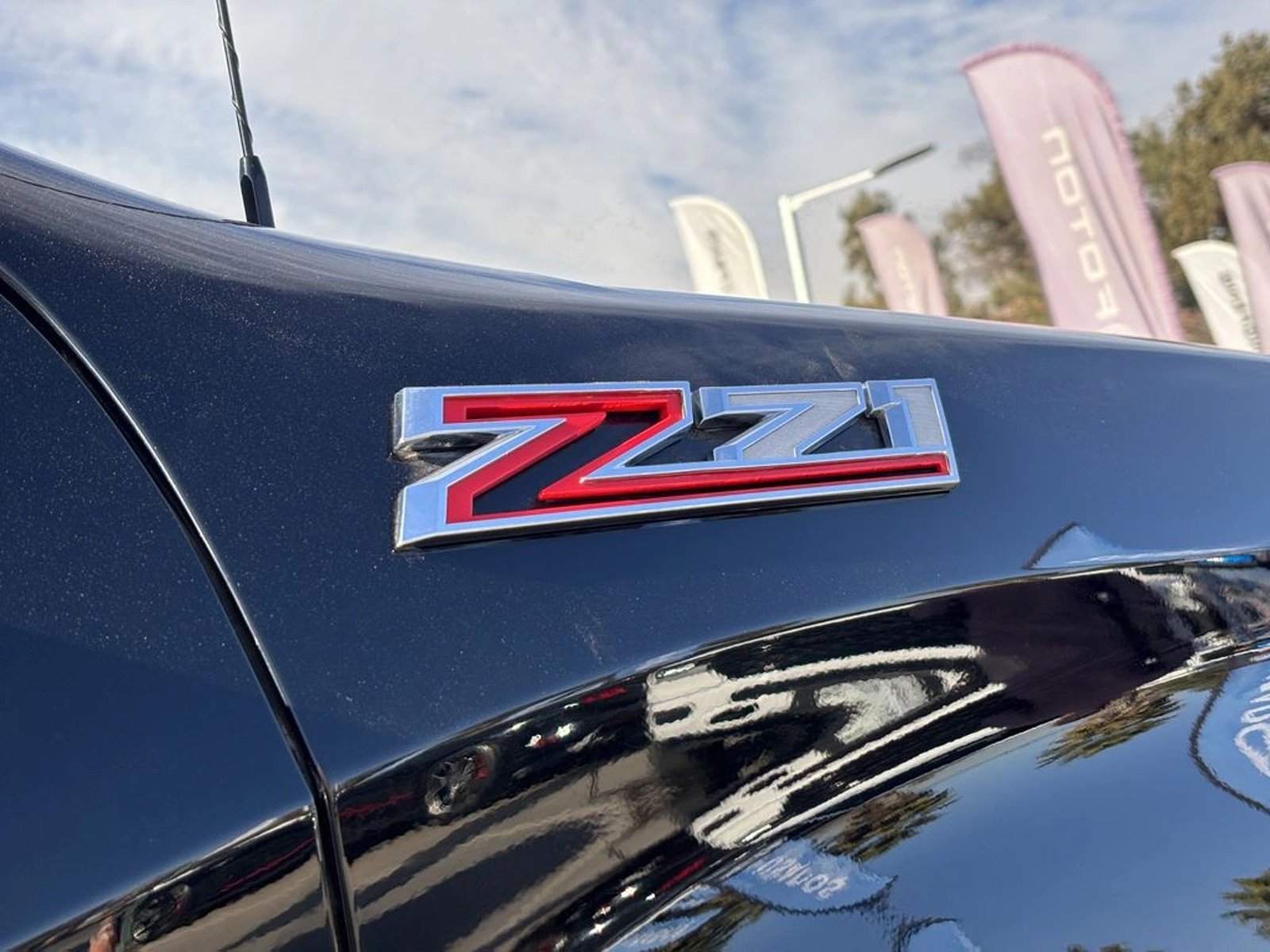 CHEVROLET SILVERADO 5.3 LT TRAIL BOSS Z71 4X4 AT 4P 2023 - Imagen 7 de 20
