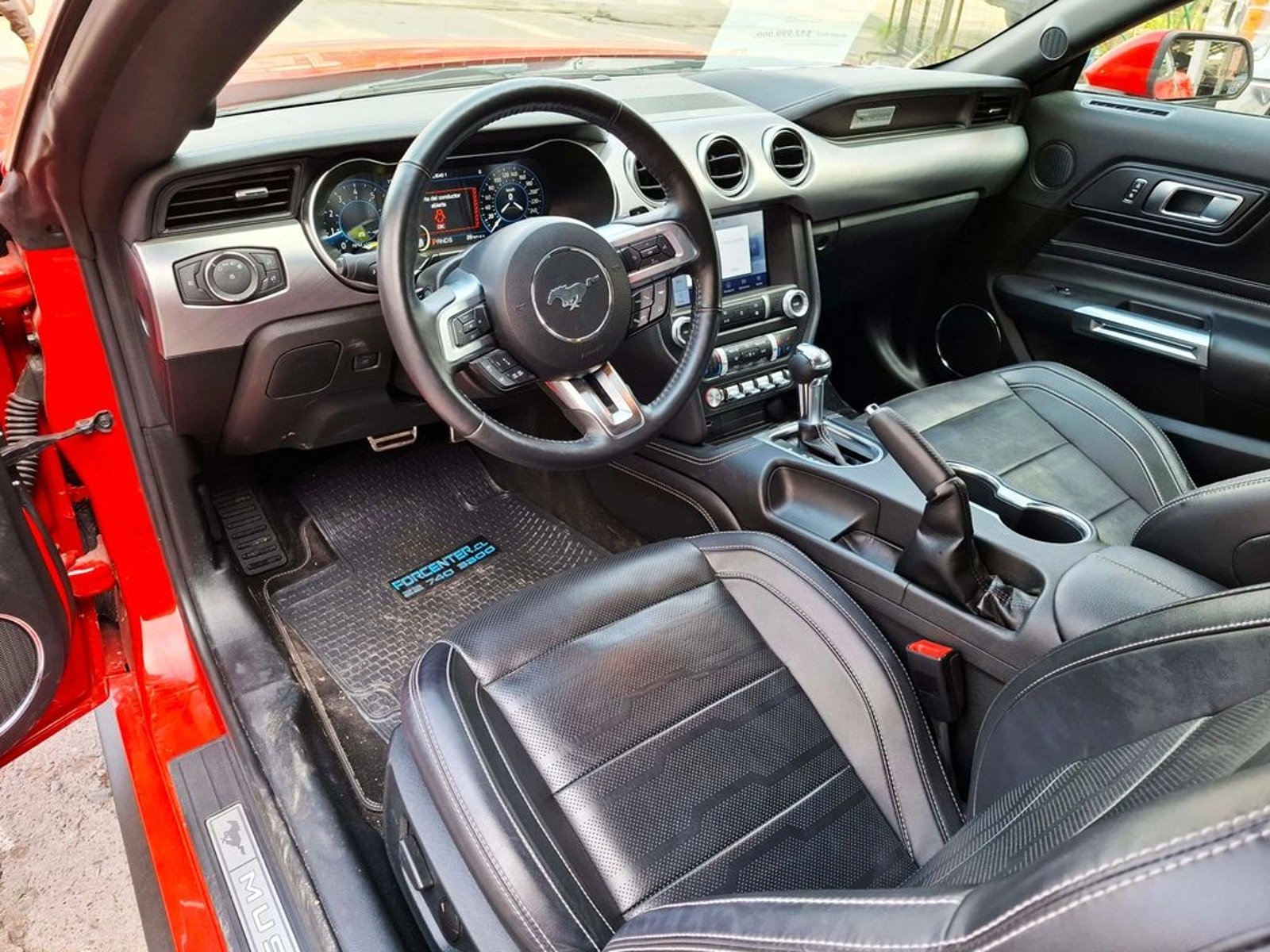 Ford MUSTANG COUPE 5.0 AUT 2023 - Imagen 17 de 20