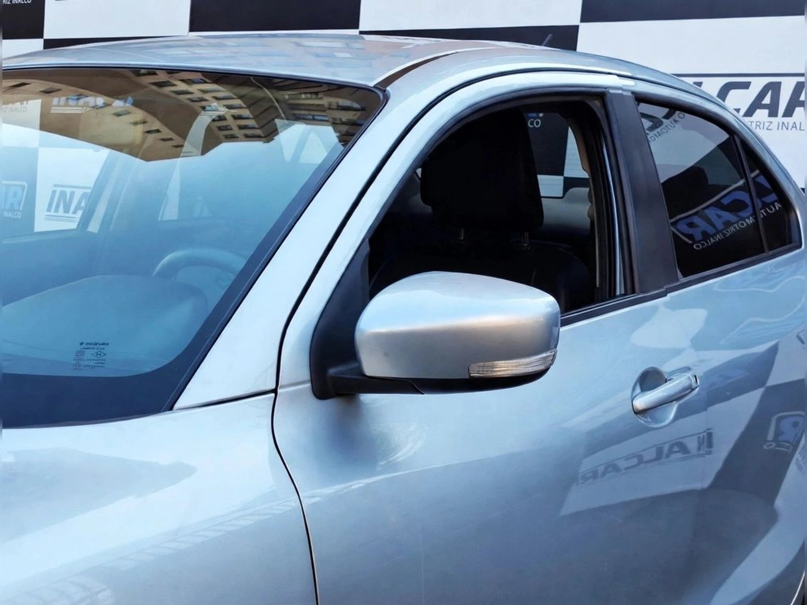 Suzuki DZIRE GL 1.2 2024 - Foto 4 de 20