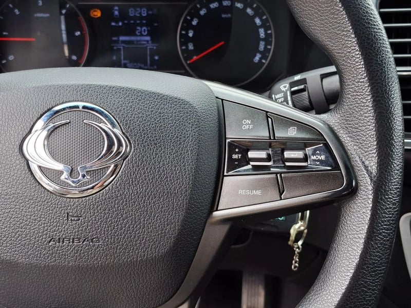 SsangYong MUSSO 2.2 2021 - Imagen 17 de 20
