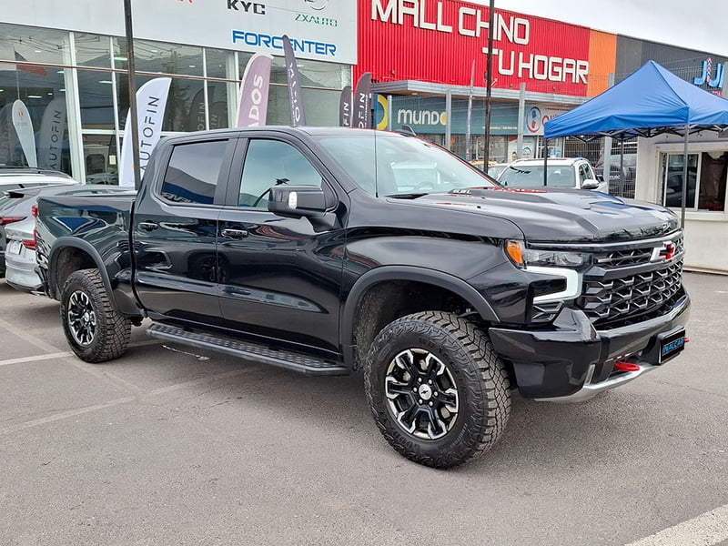 Chevrolet SILVERADO 4X4 6.2 AUT 2025 - Imagen 3 de 20