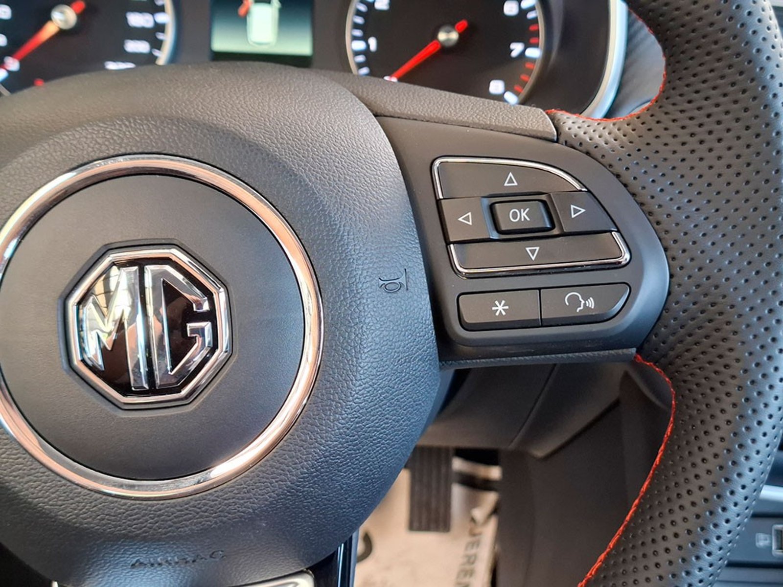 MG ZX 1.5 2025 - Imagen 13 de 20