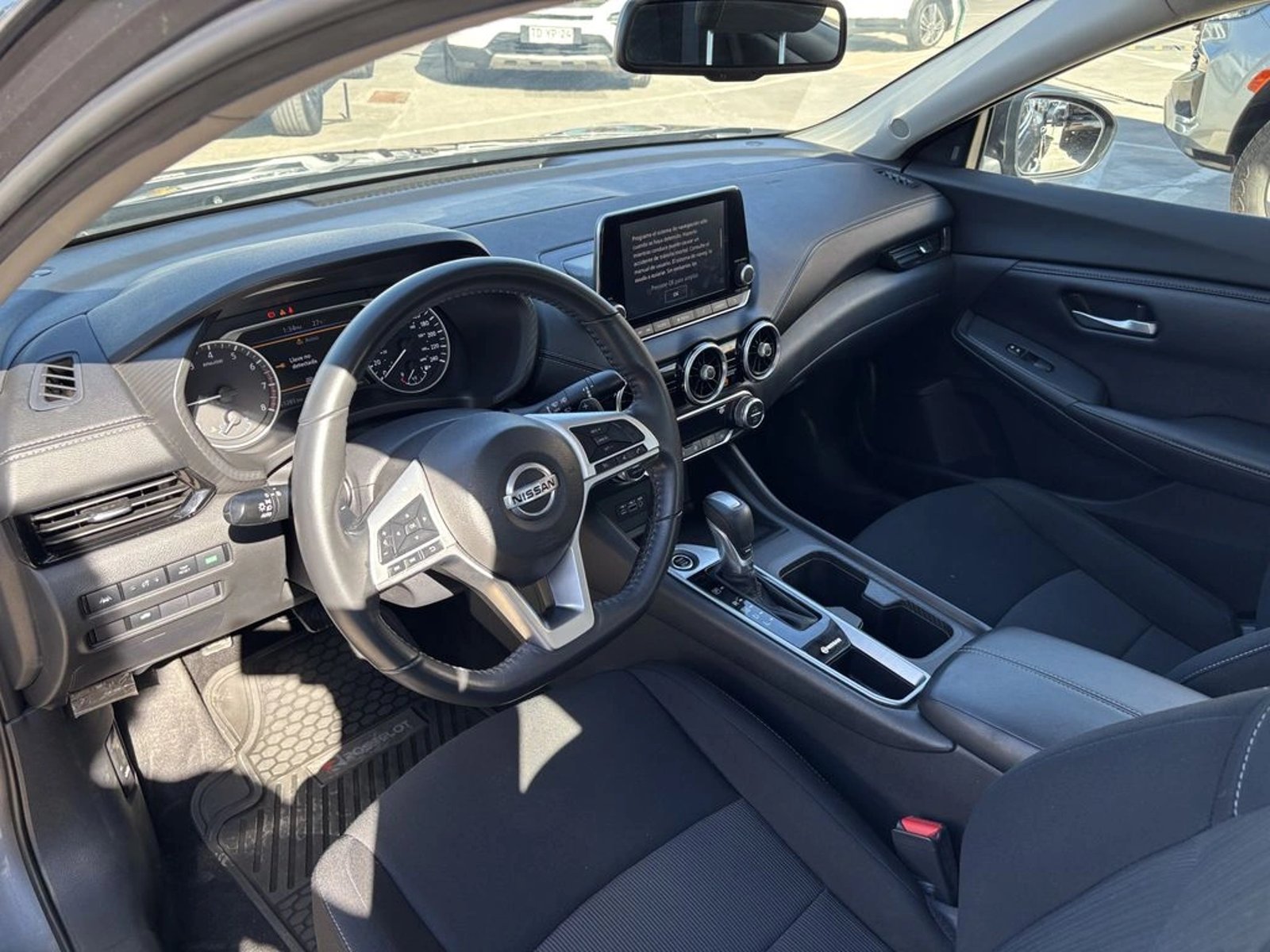 NISSAN SENTRA SENTRA B18 CVT 2.0 AUT 2022 - Imagen 15 de 20