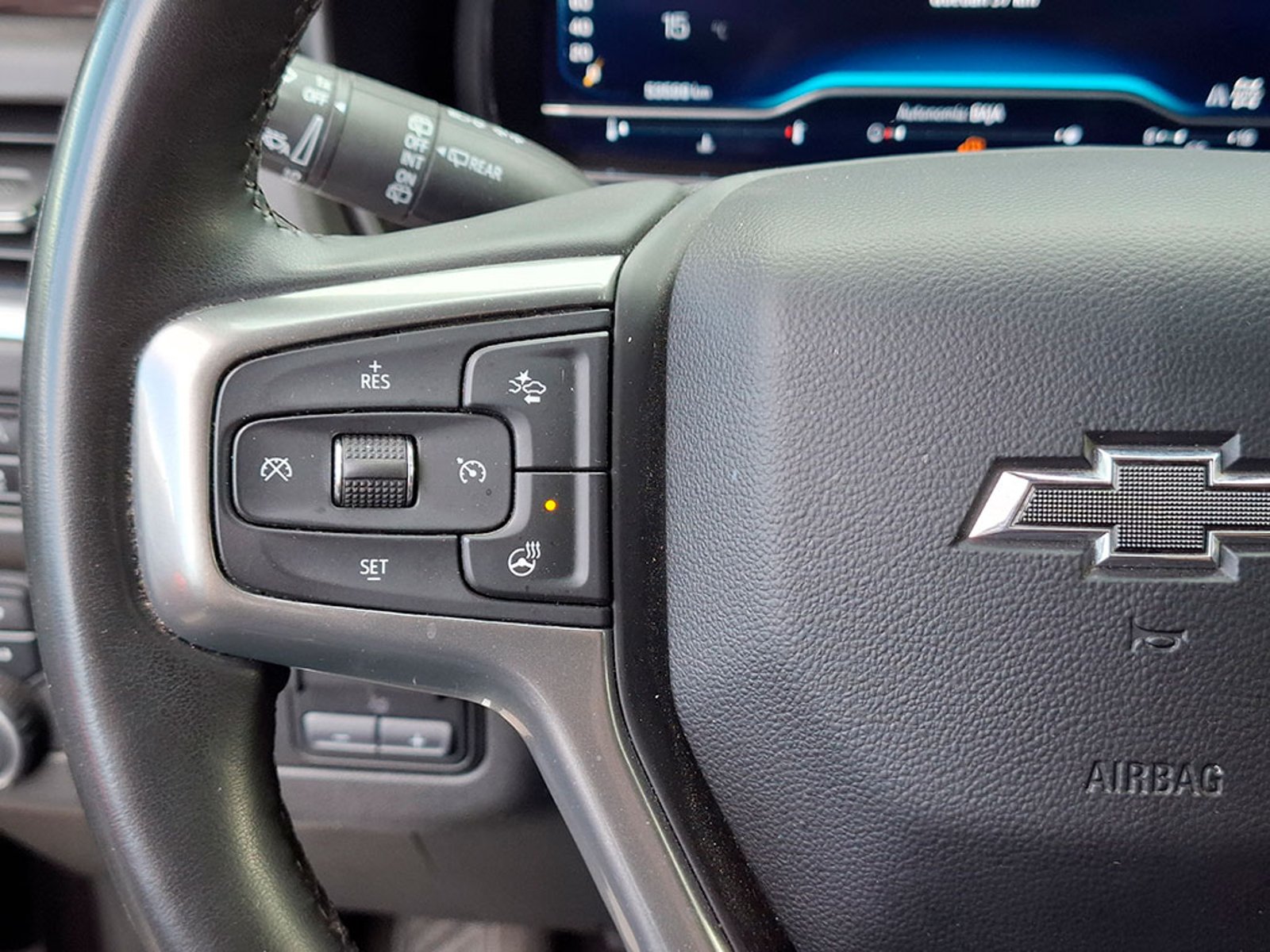 CHEVROLET TAHOE 4X4 5.3 AT 2023 - Imagen 13 de 20