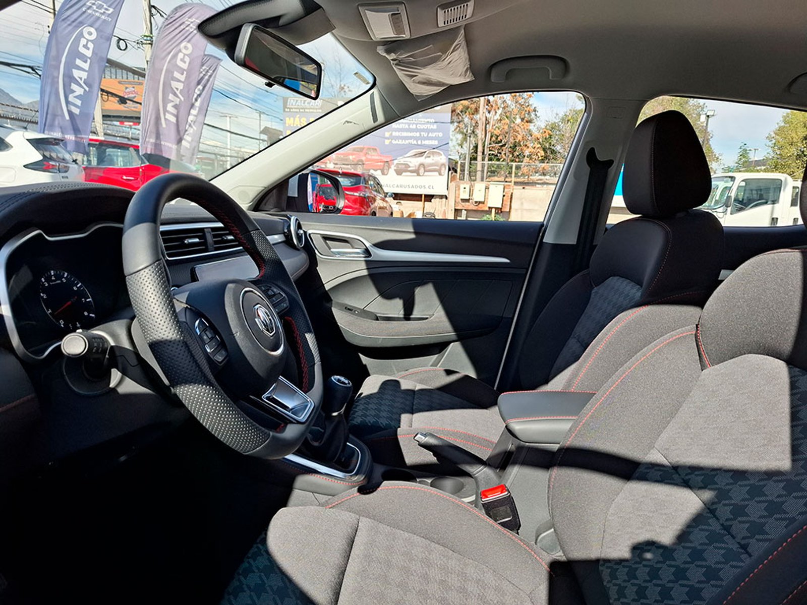 MG ZX 1.5 COM 2025 - Imagen 10 de 20