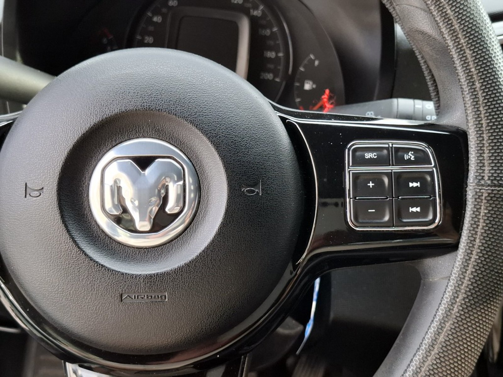 RAM 700 CD 1.4 2023 - Imagen 19 de 20