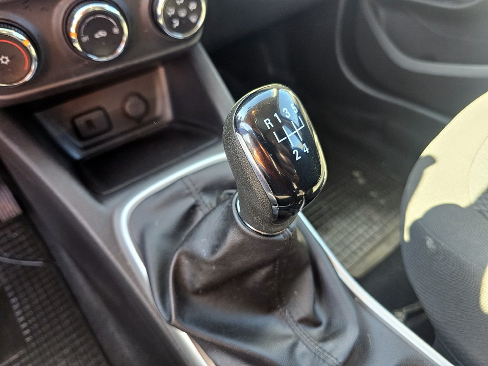 Chevrolet TRACKER 1.2T 2021 - Imagen 20 de 20