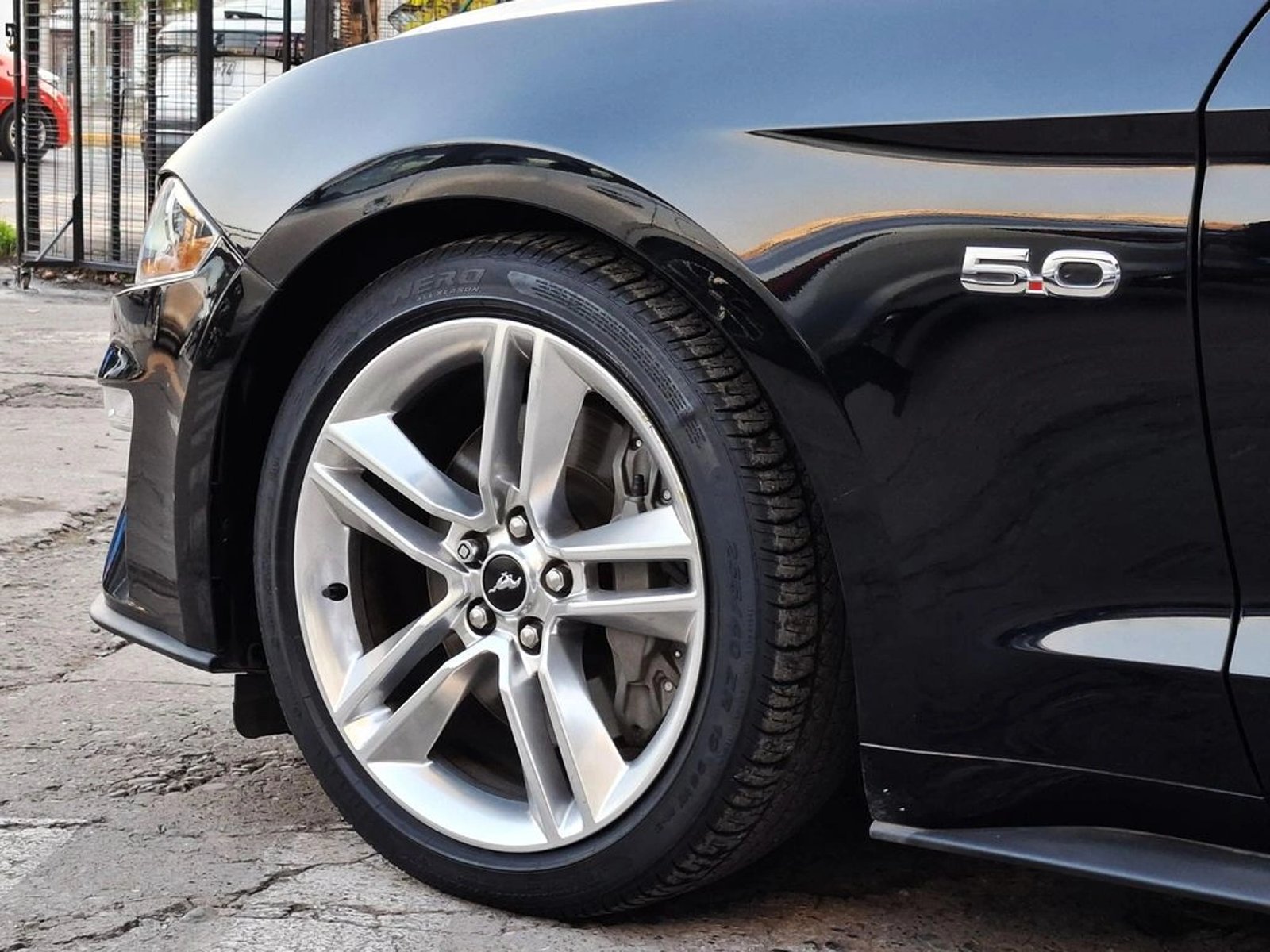 FORD MUSTANG 5.0 2023 - Imagen 6 de 20