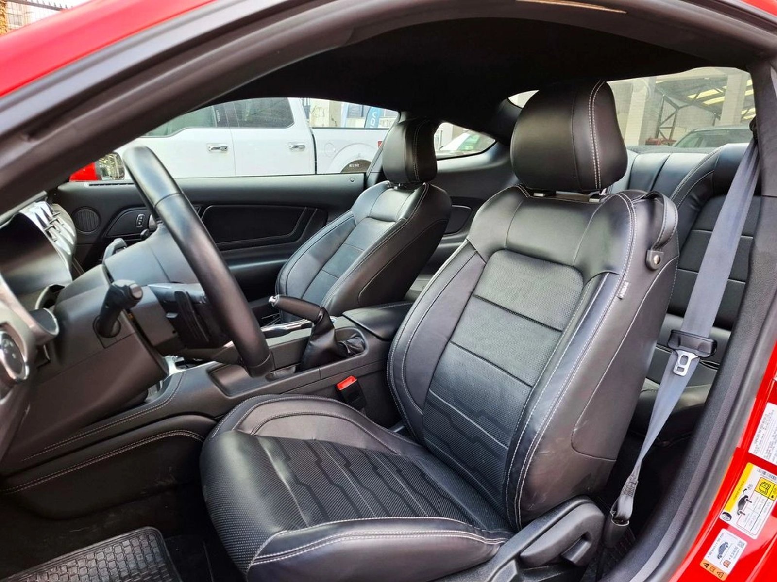 Ford MUSTANG COUPE 5.0 AUT 2023 - Imagen 19 de 20