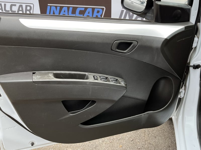 Chevrolet SPARK GT MT 2020 - Imagen 12 de 20