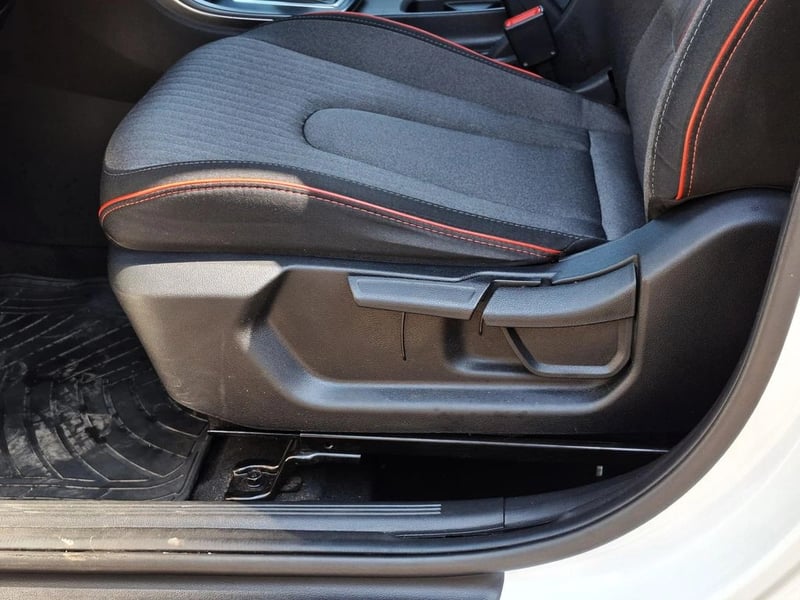 Hyundai CRETA MT 2023 - Imagen 12 de 20