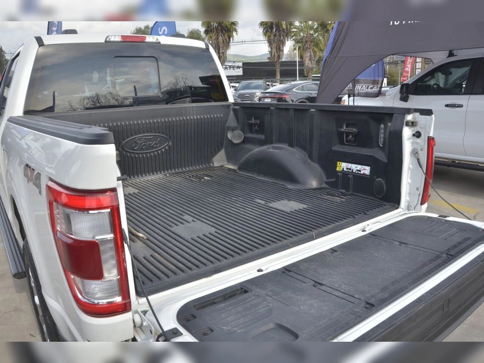 FORD F-150 PLATINUM 4X4 3.5 AUT 2024 - Imagen 15 de 20
