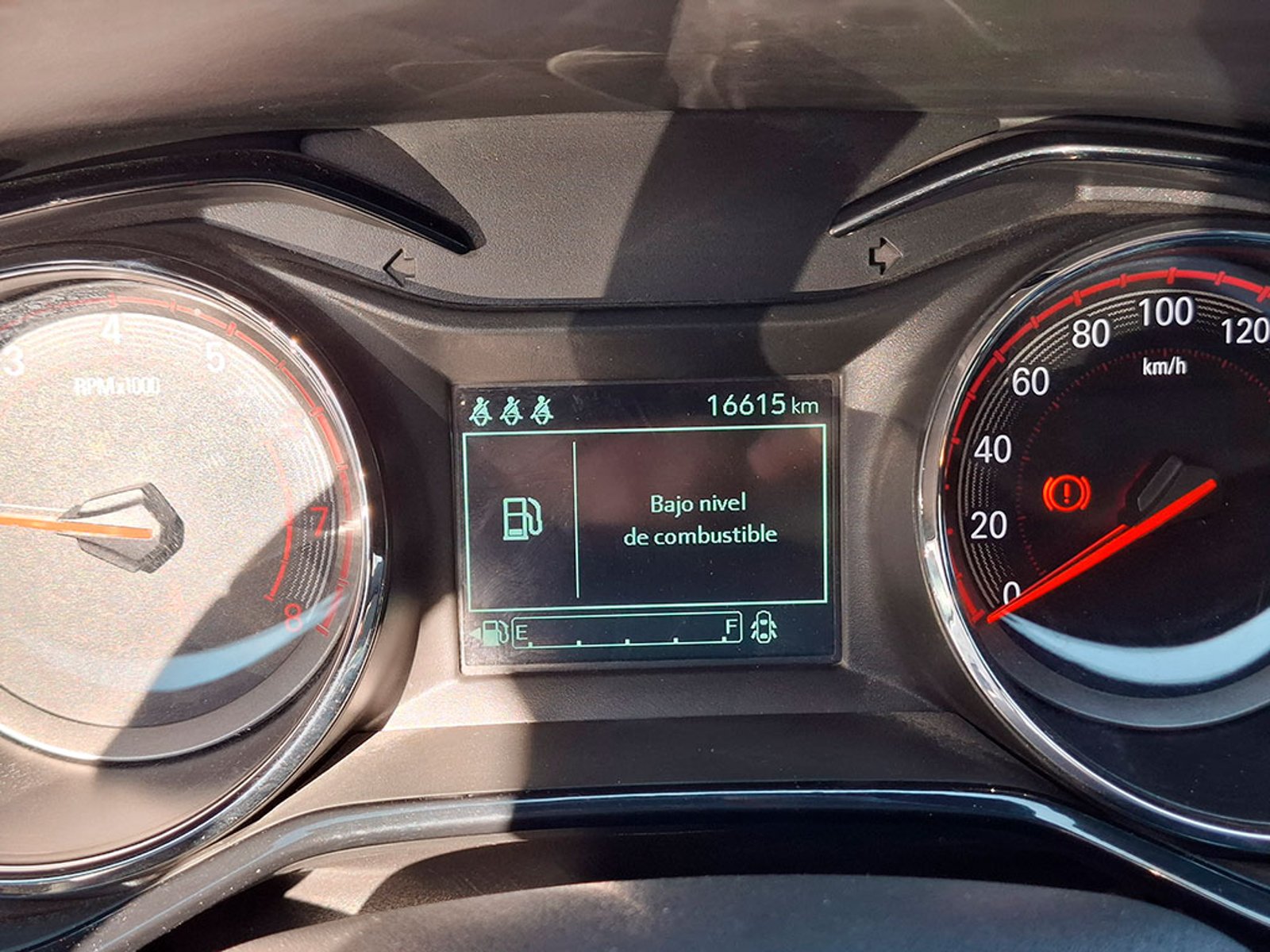 CHEVROLET ONIX 1.0 2024 - Imagen 16 de 20