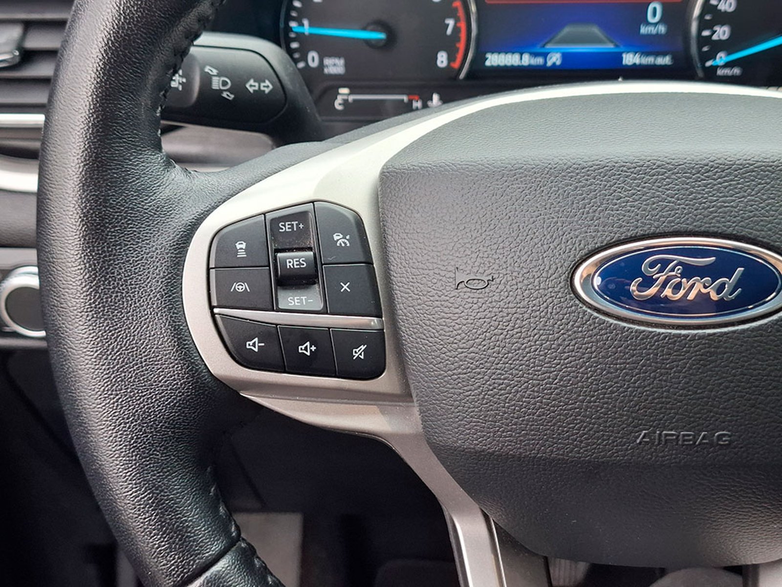 FORD EXPLORER XLT 2.3 AUT 2023 - Imagen 13 de 20