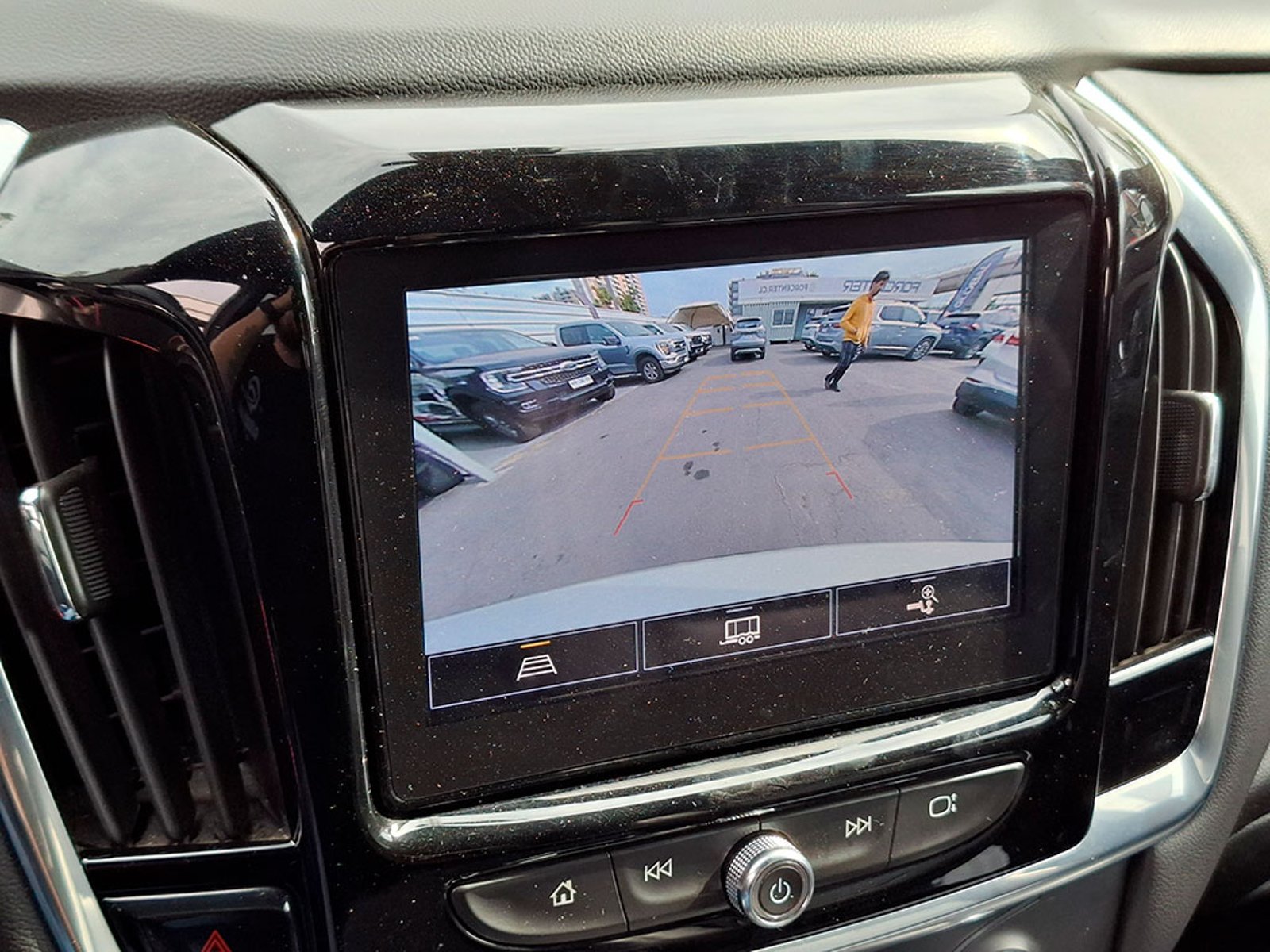 CHEVROLET TRAVERSE LT 2023 - Imagen 17 de 20