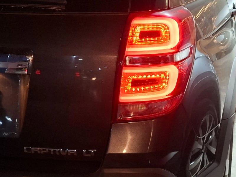 Chevrolet CAPTIVA 2.4 LT-SAL FWD 6AT 5P 2018 - Imagen 8 de 20