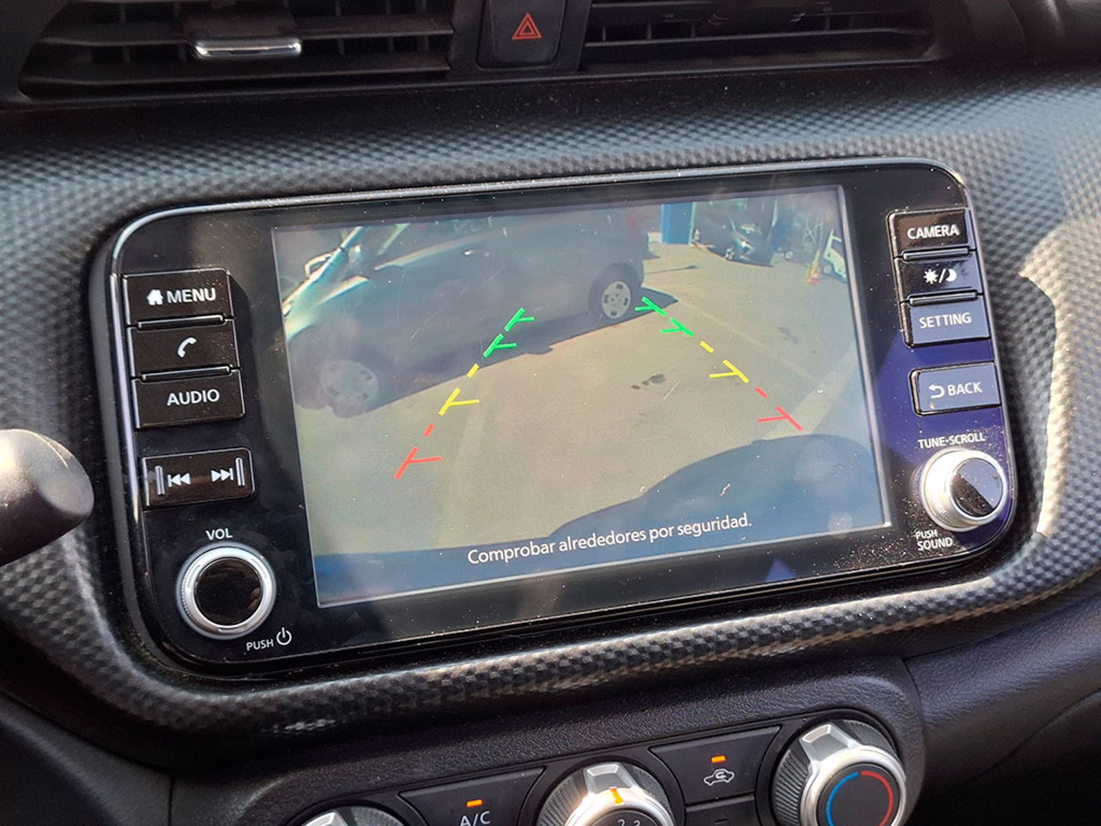 Nissan KICKS 1.6 2023 - Imagen 17 de 20