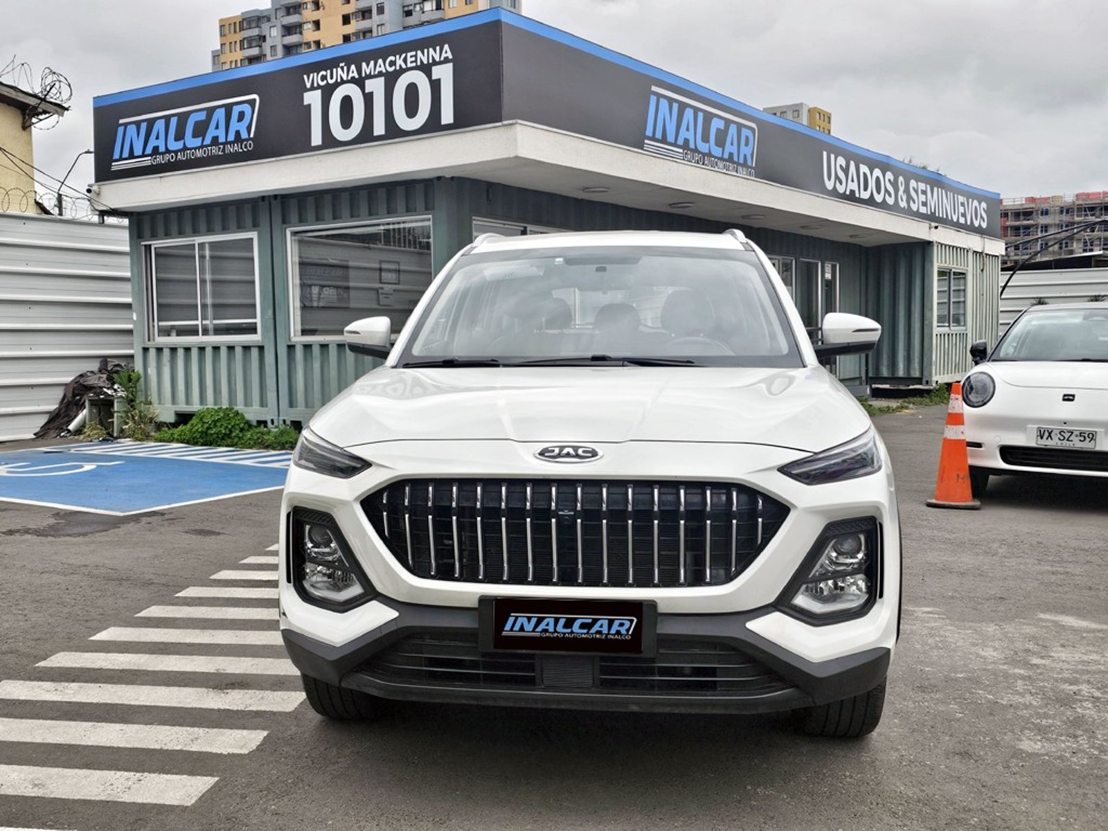 JAC JS8 1.5 LUXURY 2025 - Foto 2 de 20