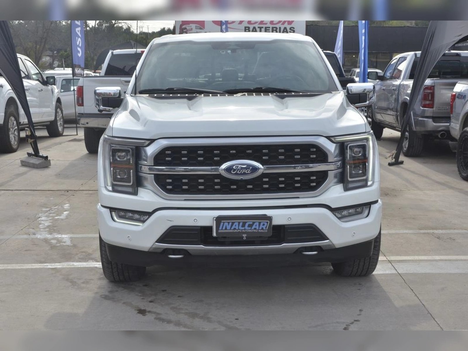 Ford F-150 PLATINUM 4X4 3.5 AUT 2024 - Foto 2 de 20